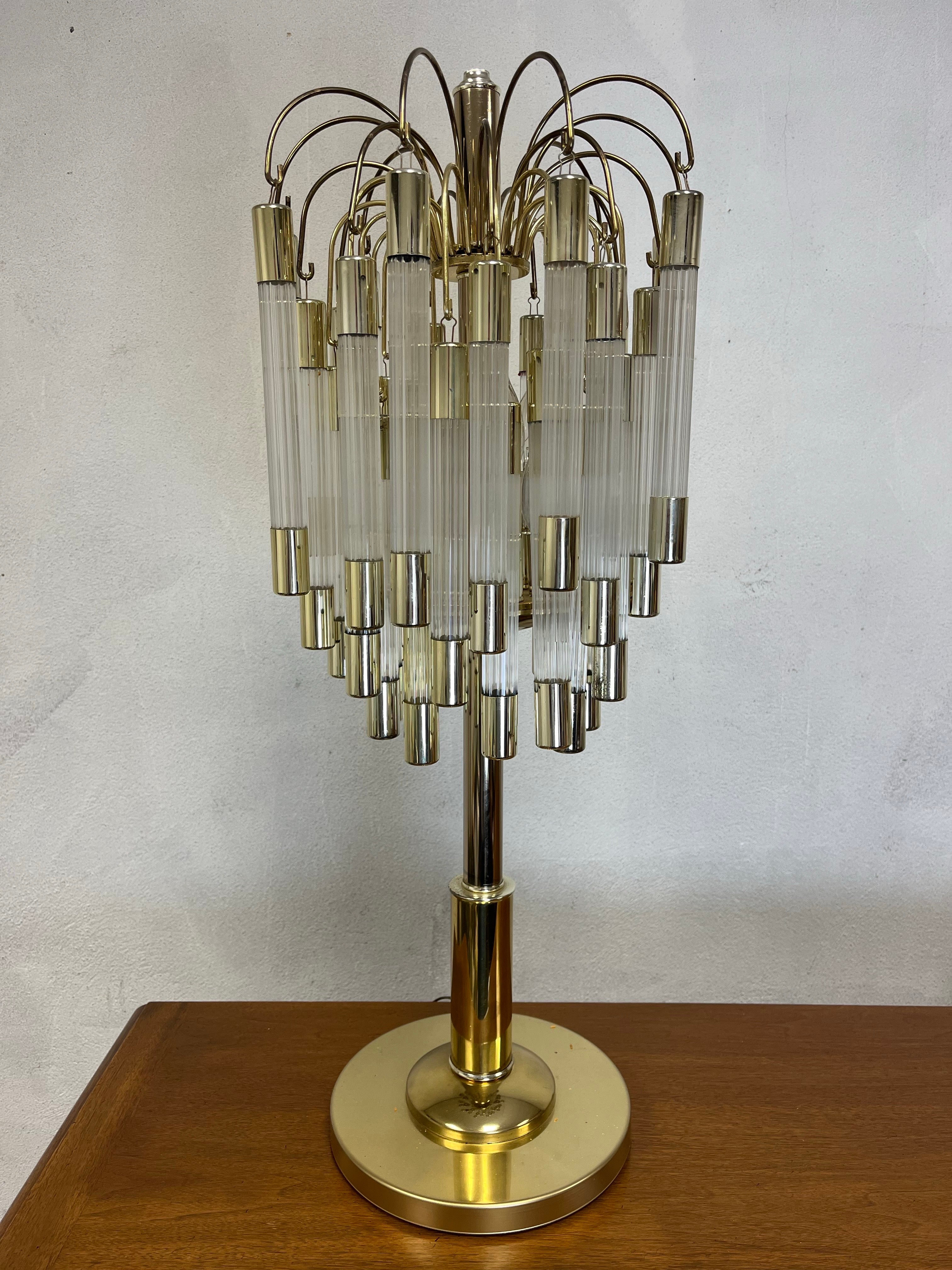 Mid-Century moderno Lampada a cascata di metà secolo Sciolari in vendita