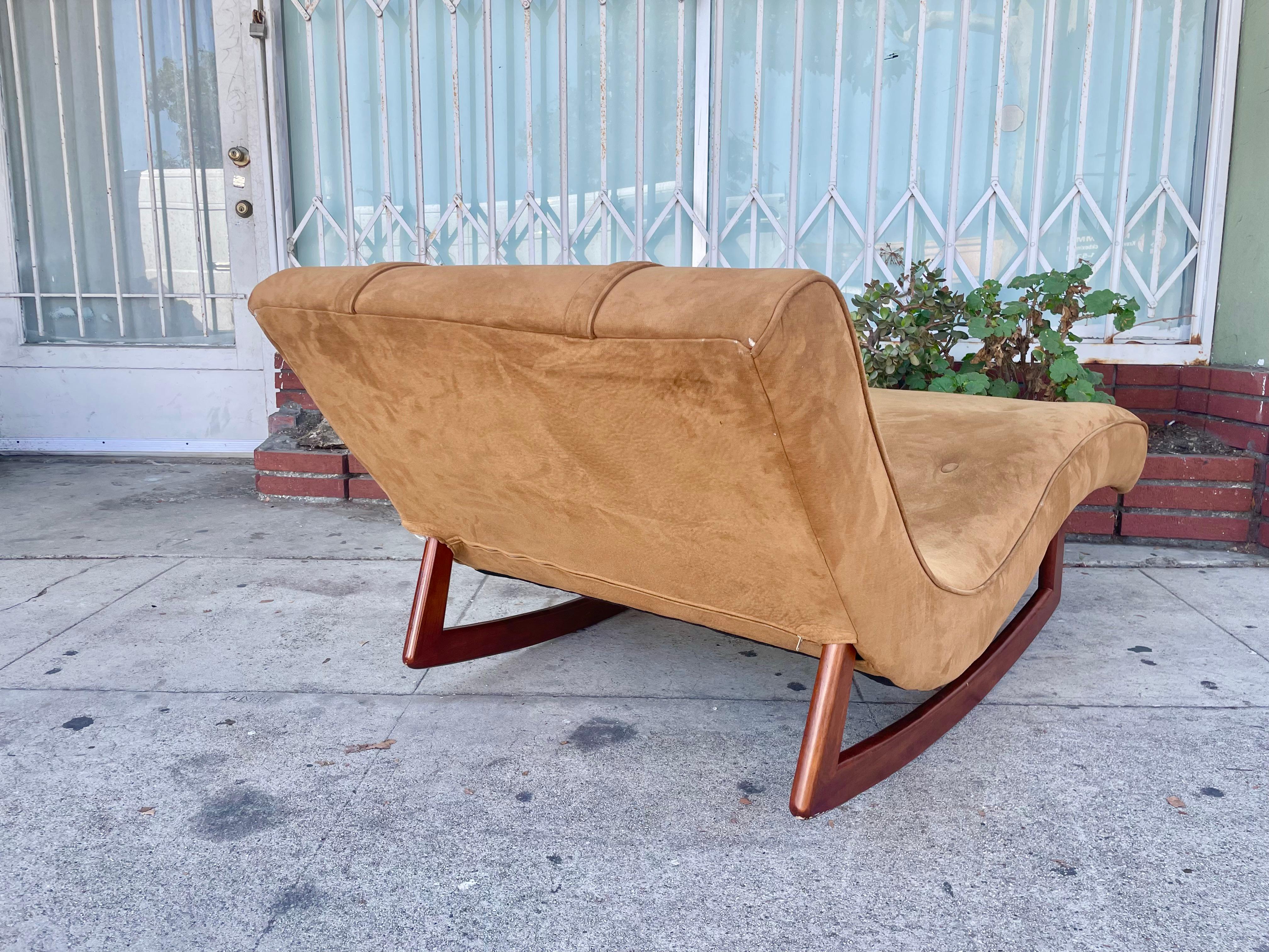 Midcentury Wave Rocking Chair Styled After Adrian Pearsall In Good Condition In North Hollywood, CA