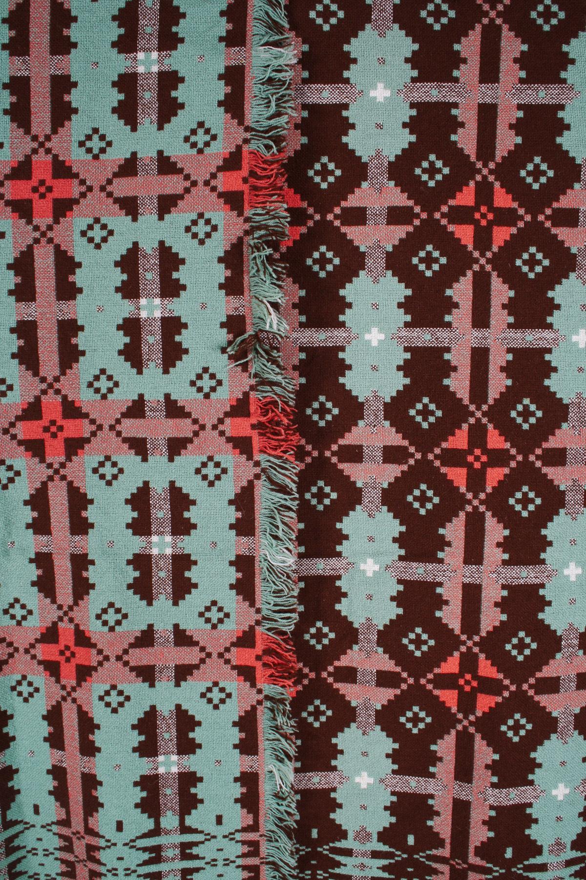 Mid Century Welsh Wool Tapestry Blanket in Autumnal Brown and Green 3