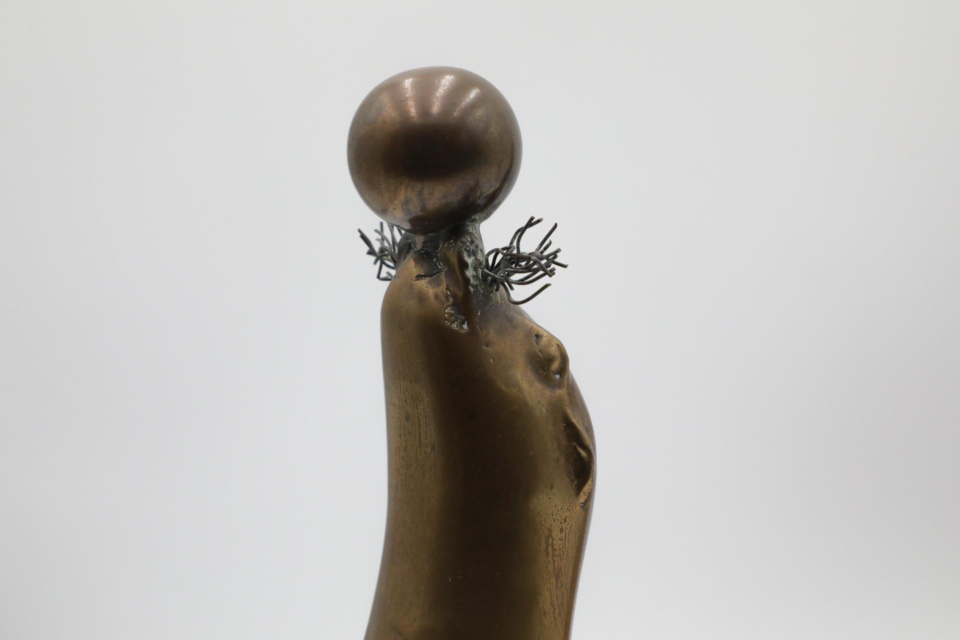 Metà secolo, J.A. Figurine di sigilli in ottone patinato, stile Mercie, pesanti e di grande effetto in vendita 7
