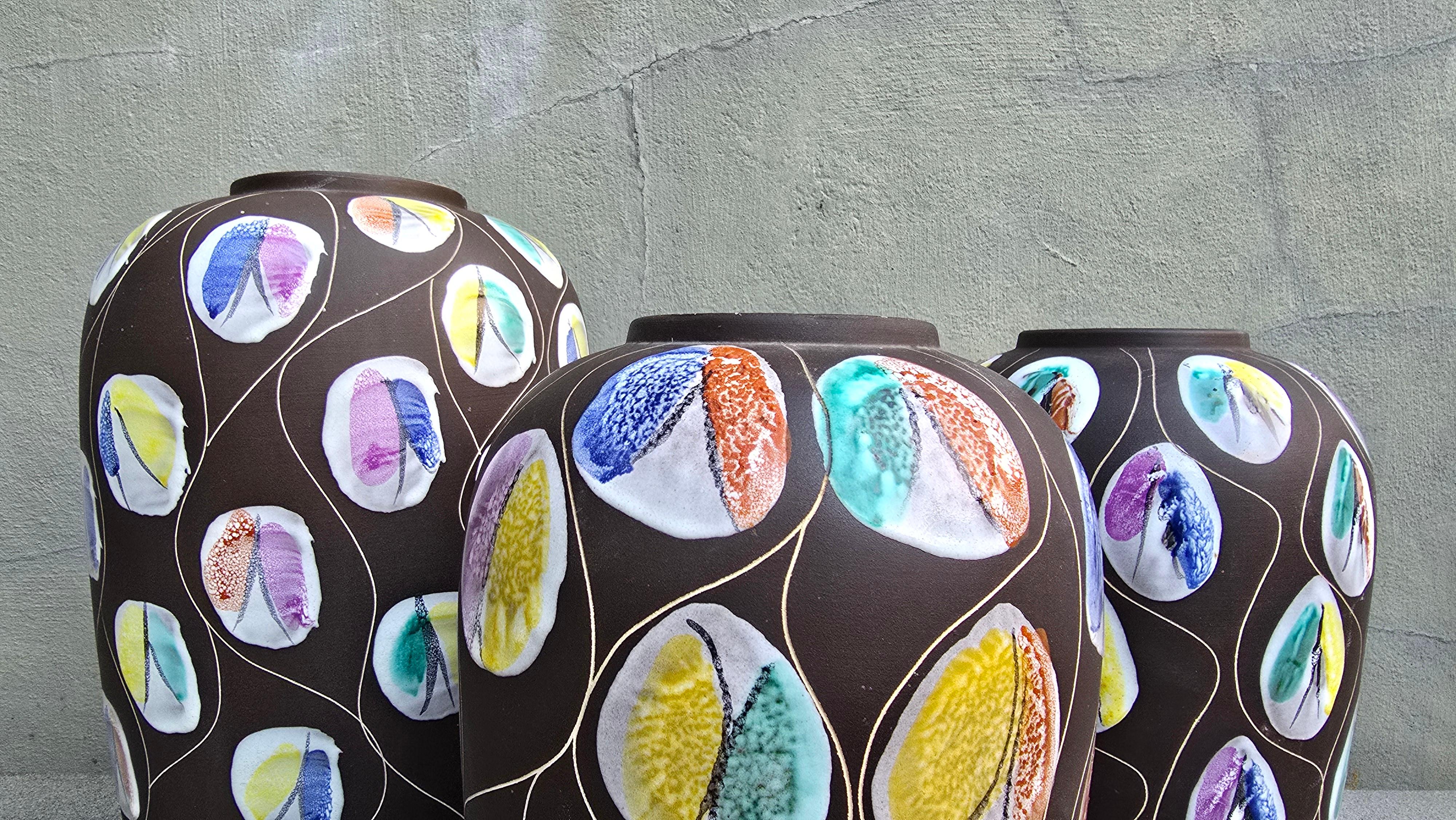 Céramique Vases en céramique de l'Allemagne de l'Ouest du milieu du siècle dernier, ensemble de trois en vente