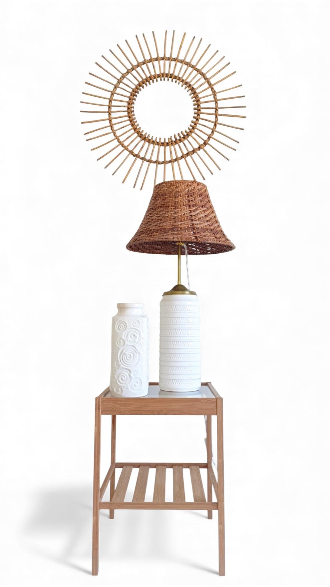 Vase à glaçure blanche en céramique de l'Allemagne de l'Ouest du milieu du siècle dernier par Scheurich, années 1960 en vente 8