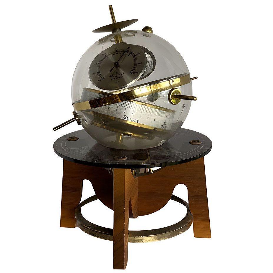 Mid-Century West German Desktop Sputnik Barometer/Thermometer Weather Station In Excellent Condition In Van Nuys, CA