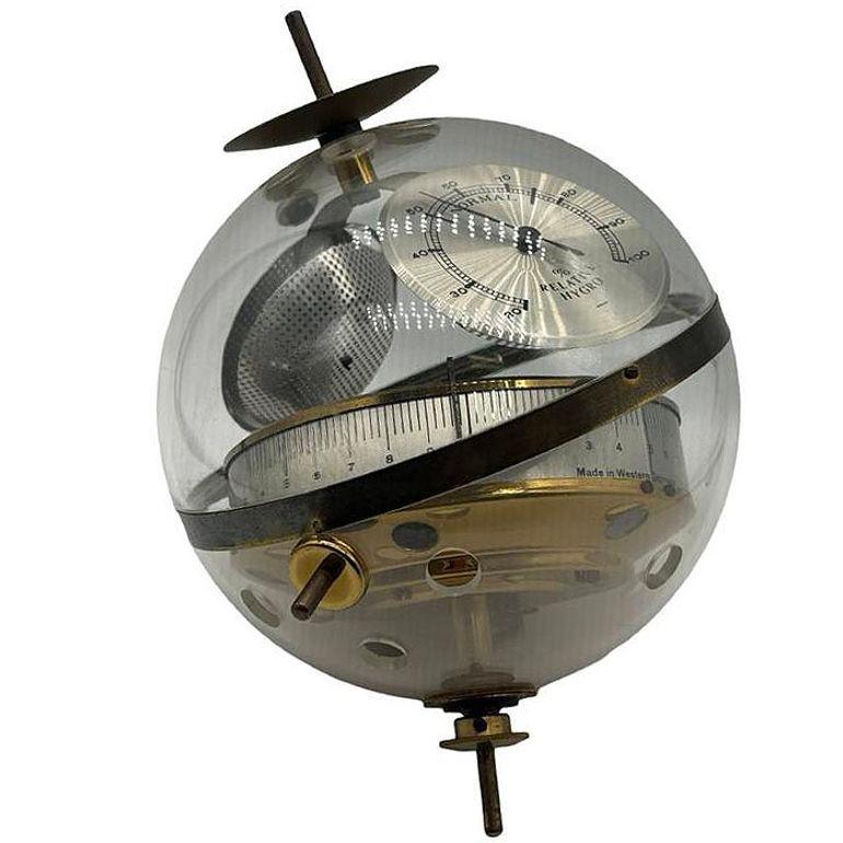 Allemand Station météo du milieu du siècle en Allemagne de l'Ouest par Relative Hygrometer en vente