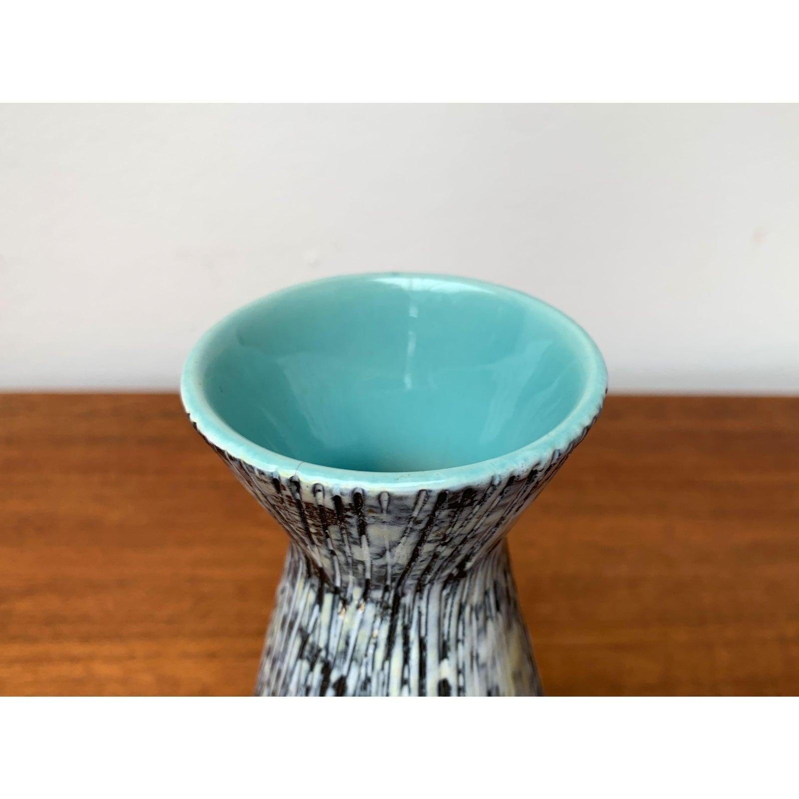 Vaso in ceramica West German Pottery di metà secolo, anni '60 in vendita 3