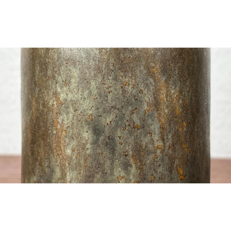 Vaso in ceramica West German Pottery WGP Fat Lava di Ruscha, 1960, in ottime condizioni. Progettato tra il 1960 e il 1969 Questo pezzo ha un marchio di attribuzione,

Informazioni aggiuntive:
Materiali: Ceramica
Colore: nero
Periodo: 1960s
Paese di