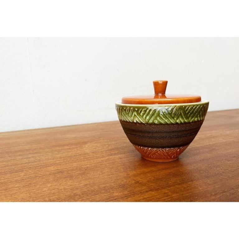 Tedesco Ciotola con vaso WGP in West German Pottery di metà secolo con coperchio, anni '60 in vendita