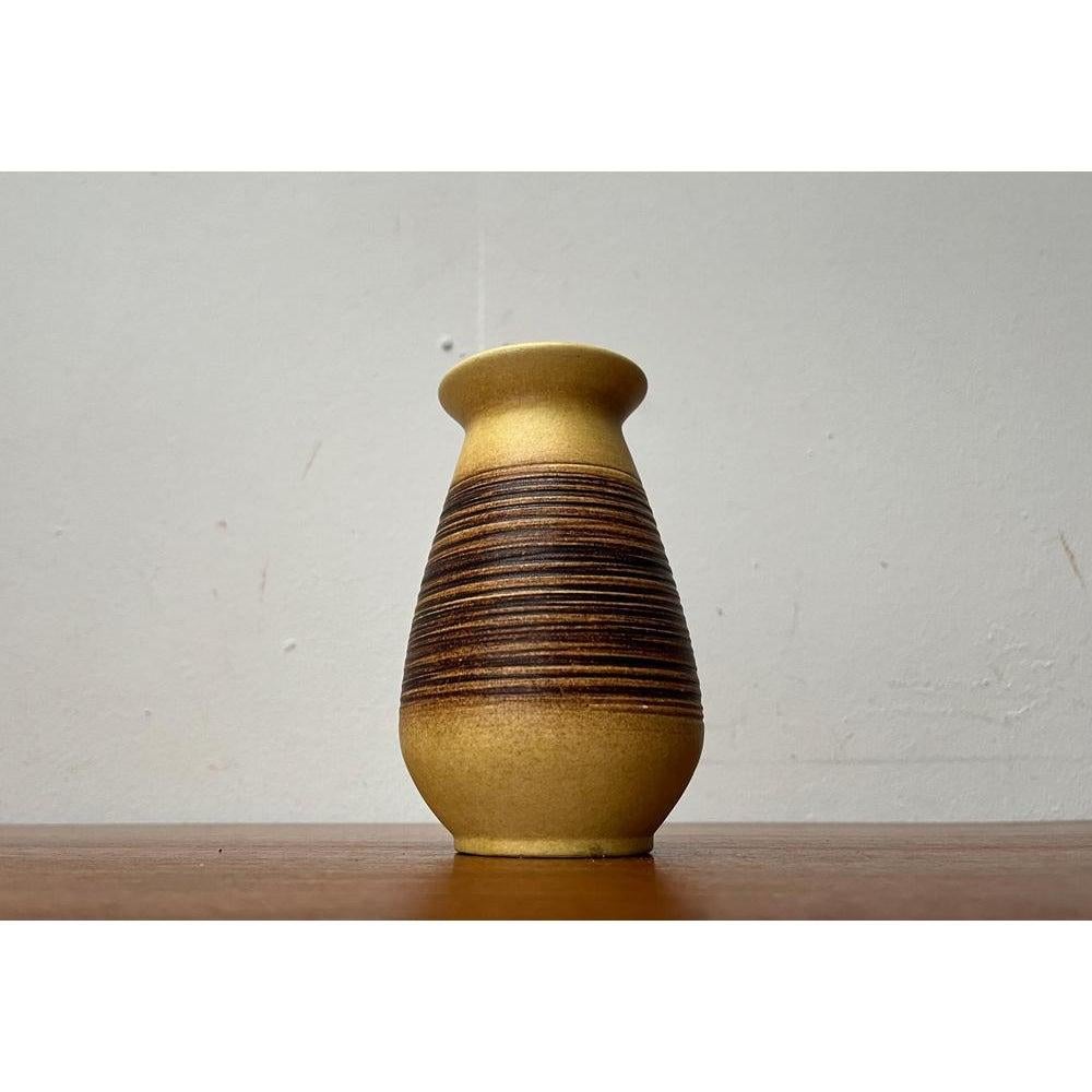 Vaso WGP di metà secolo in West German Pottery di Jasba in vendita 4