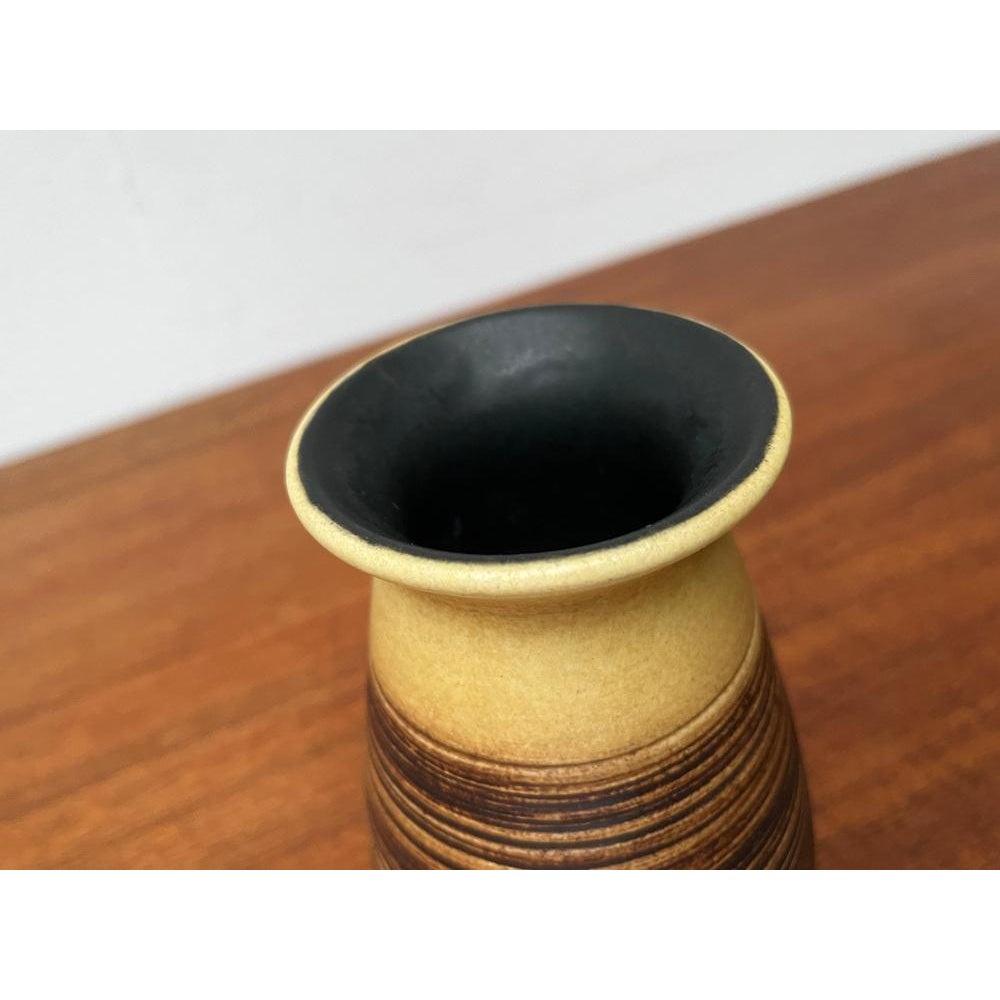 Vaso WGP di metà secolo in West German Pottery di Jasba in vendita 5