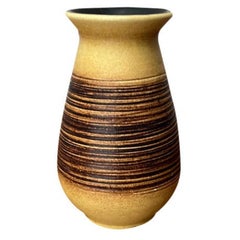 Vase WGP en West German Pottery du milieu du siècle de Jasba