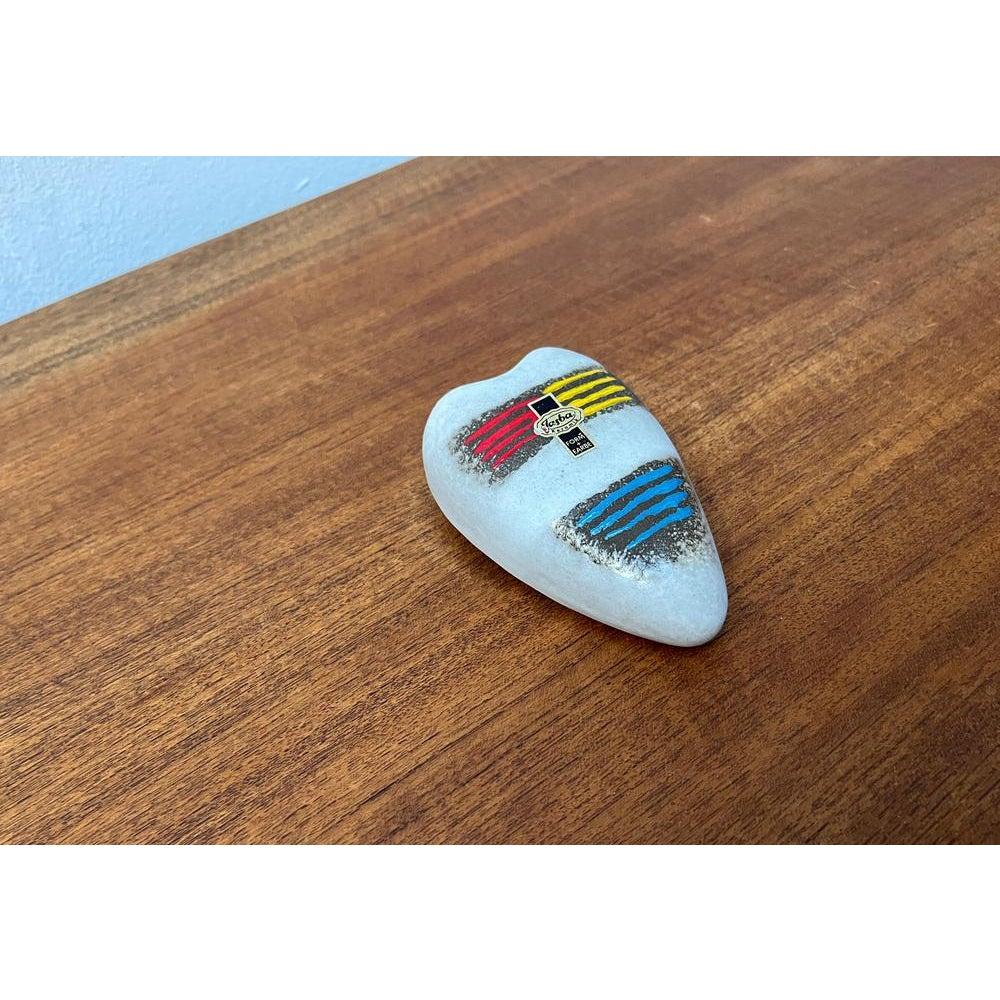 Vaso da parete WGP di West German Pottery, 1960, in ottime condizioni. Progettato tra il 1960 e il 1969 Questo pezzo ha un marchio di attribuzione.

Informazioni aggiuntive:
Materiali: Ceramica
Stili: Medioevo Moderno
Paese di origine: Germania
Tipo