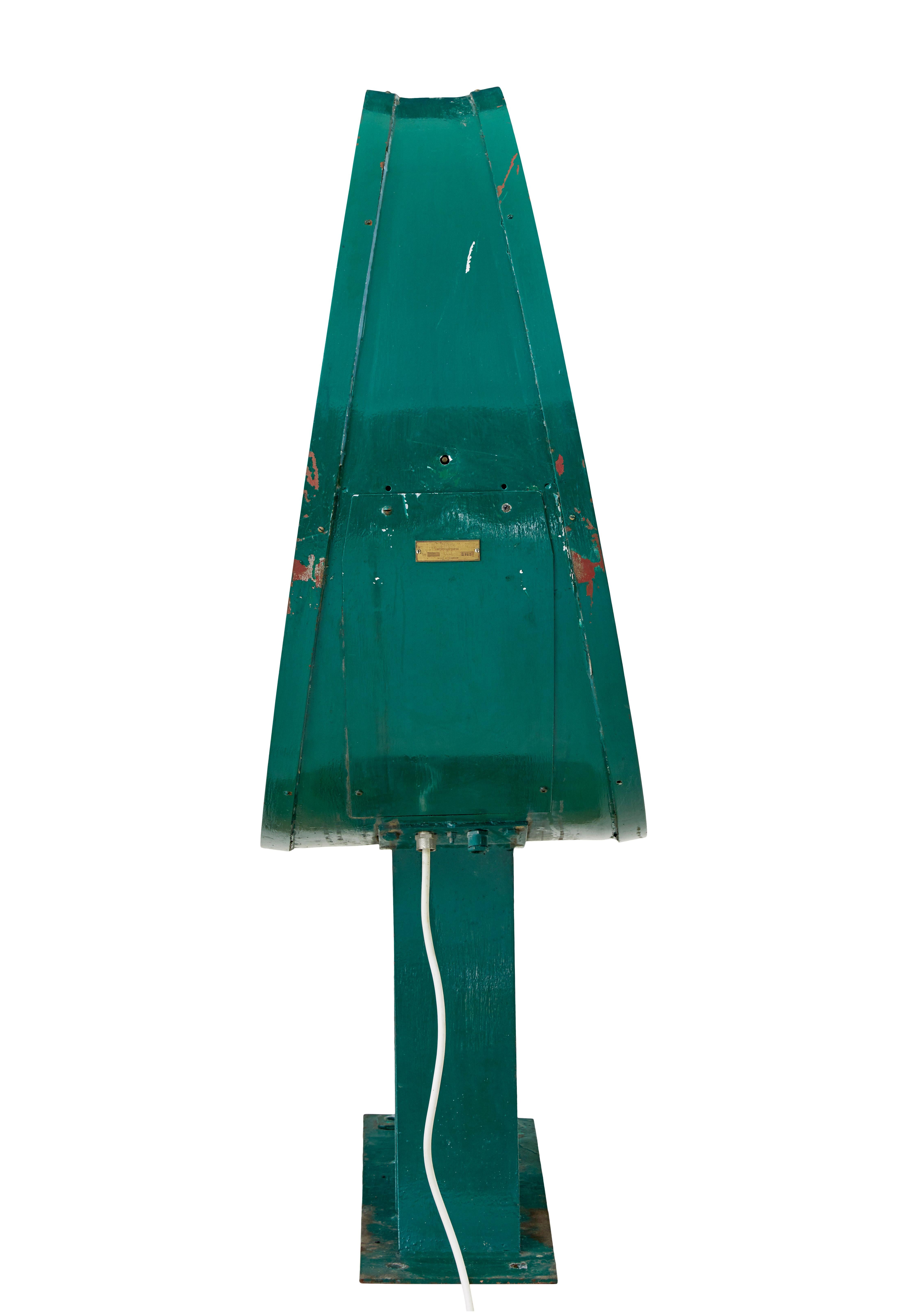 Mid century westerstrands swedish industrial station clock In Good Condition For Sale In Debenham, Suffolk