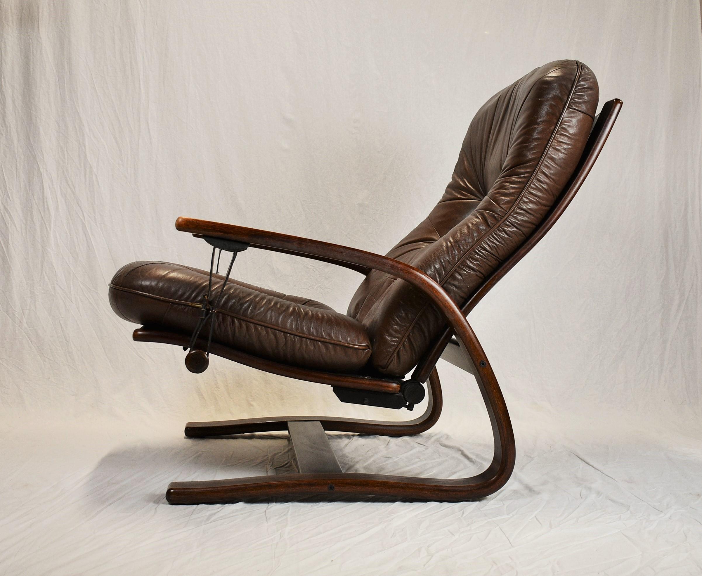 Mid Century Westnofa Leather Reclining Lounge Chair, 1960s 4