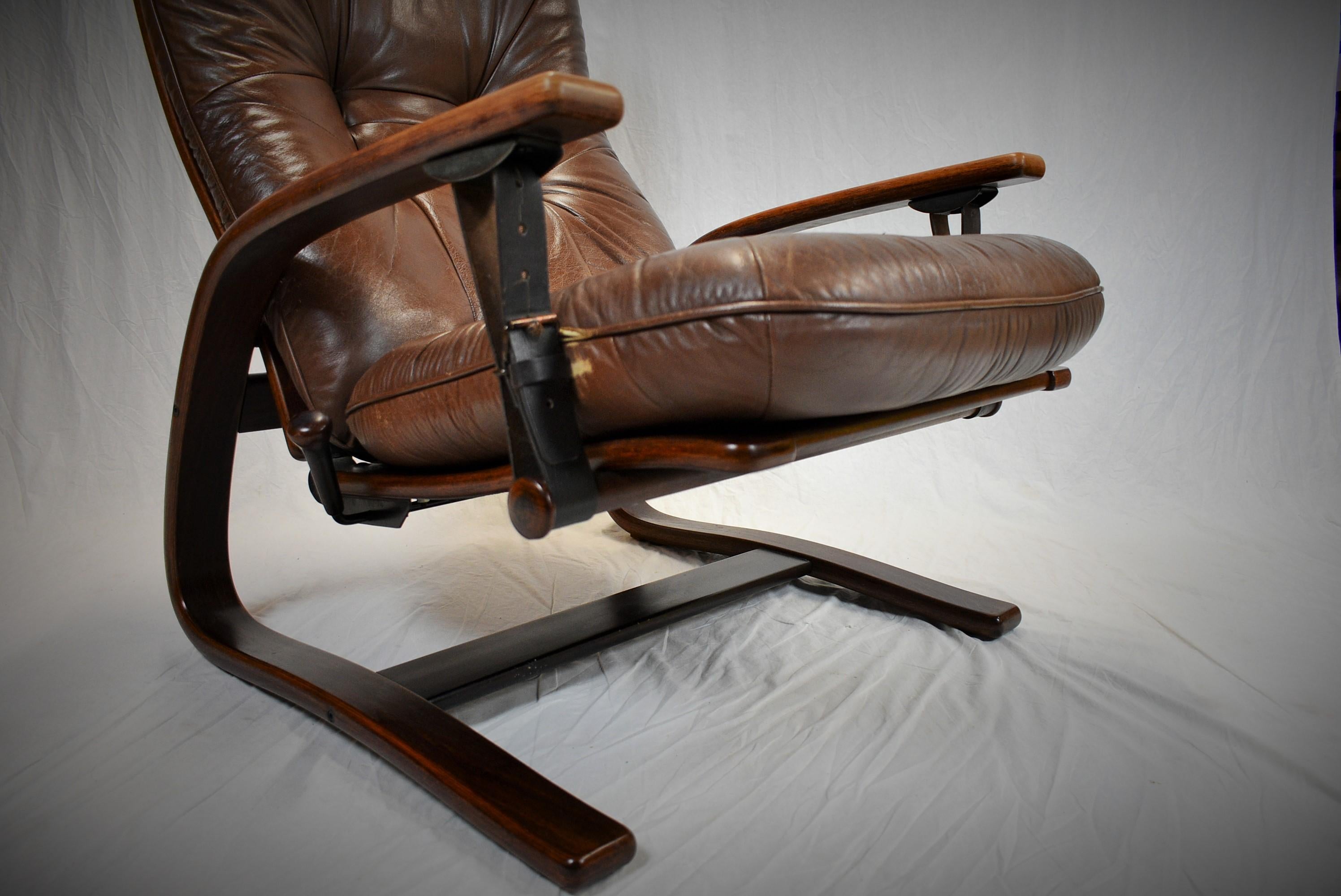 Mid-Century Modern Mid Century Westnofa Leather Reclining Lounge Chair, 1960s
