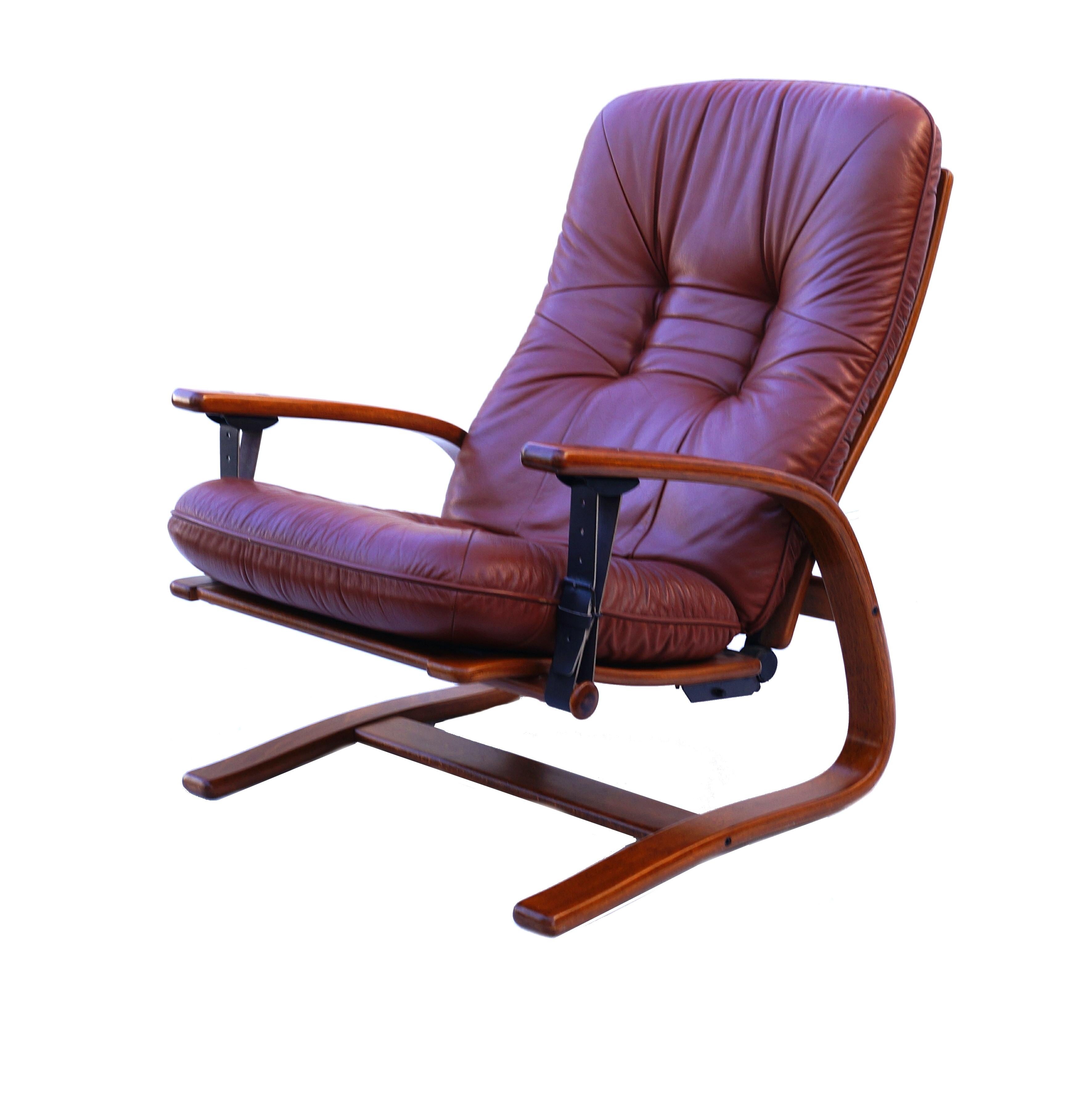Norwegian Midcentury Westnofa Leather Reclining Lounge Chair and Ottoman Ingmar Relling