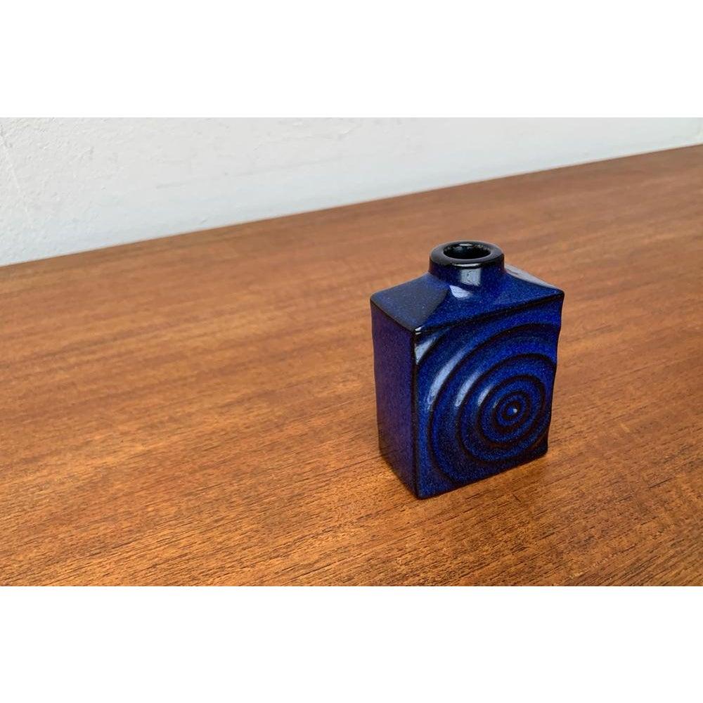Vaso di metà secolo WGP West German Pottery serie Zyklon di Cari Zalloni per Steuler, anni '60, in ottime condizioni. Progettato tra il 1960 e il 1969 Questo pezzo ha un marchio di attribuzione.

Informazioni aggiuntive:
Materiali: Ceramica
Colore: