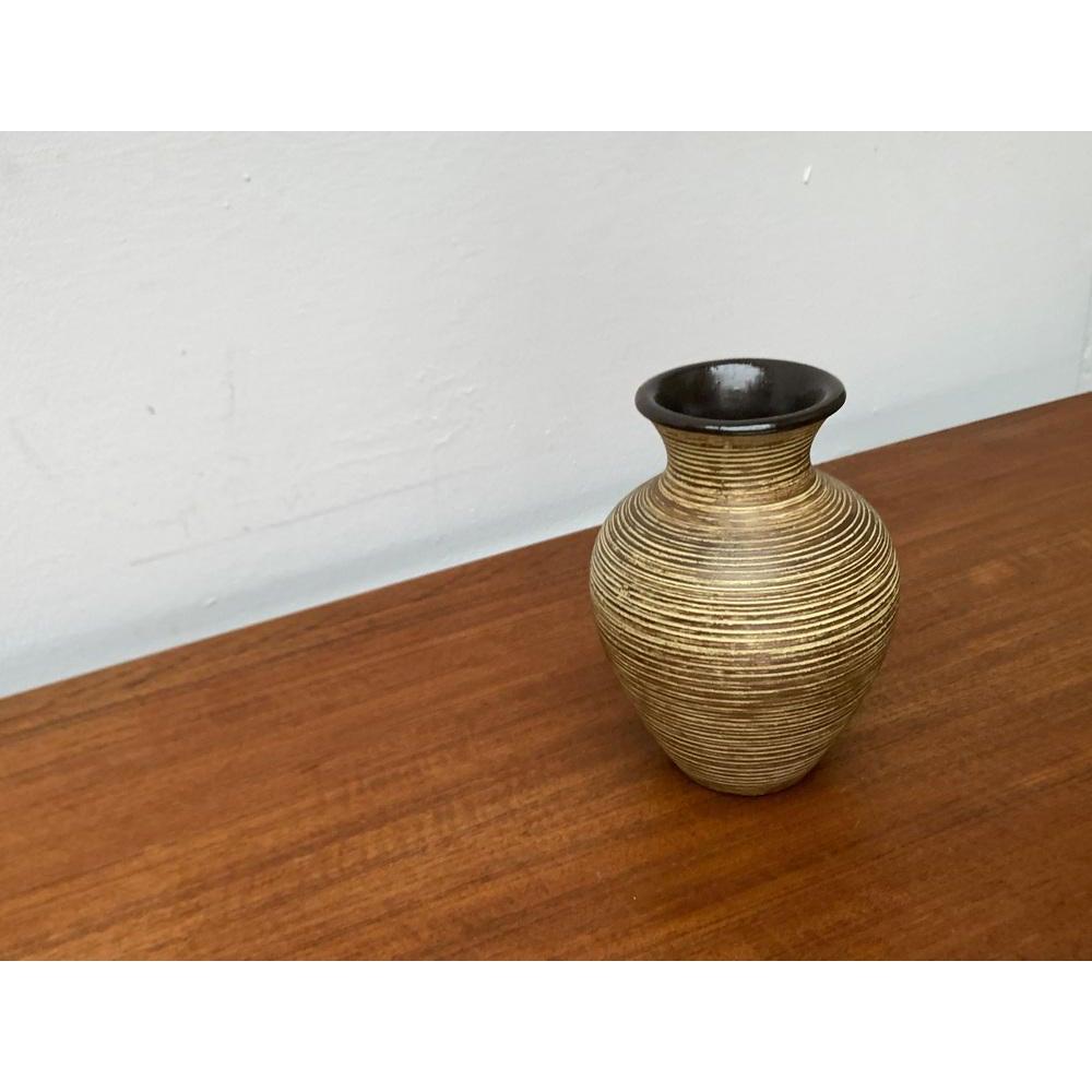 Vaso di metà secolo in West German Pottery di Rudolf Christmann, anni '60 In condizioni ottime in vendita a Hamburg, DE