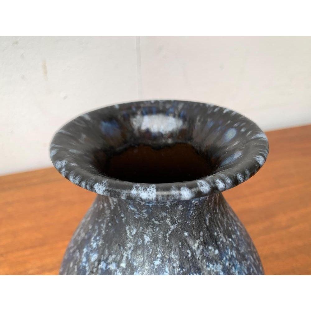 Mid-Century moderno Vaso di metà secolo in West German Pottery di Steuler, anni '60 in vendita