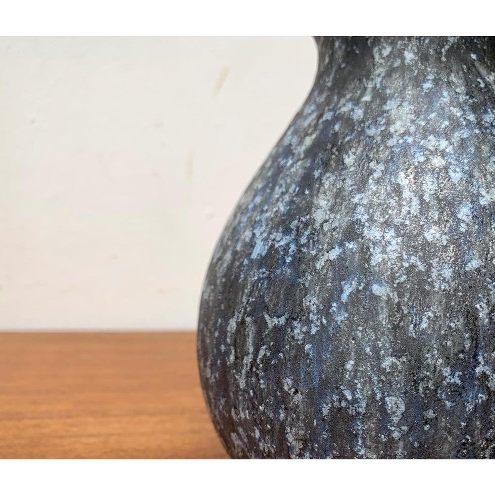 Vaso di metà secolo in West German Pottery di Steuler, anni '60 In condizioni ottime in vendita a Hamburg, DE