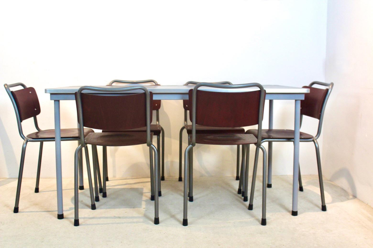 Mid-Century W.H. Gispen ‘TH Delft’ Dining Set — Table and Six Chairs, 1950s im Angebot 6
