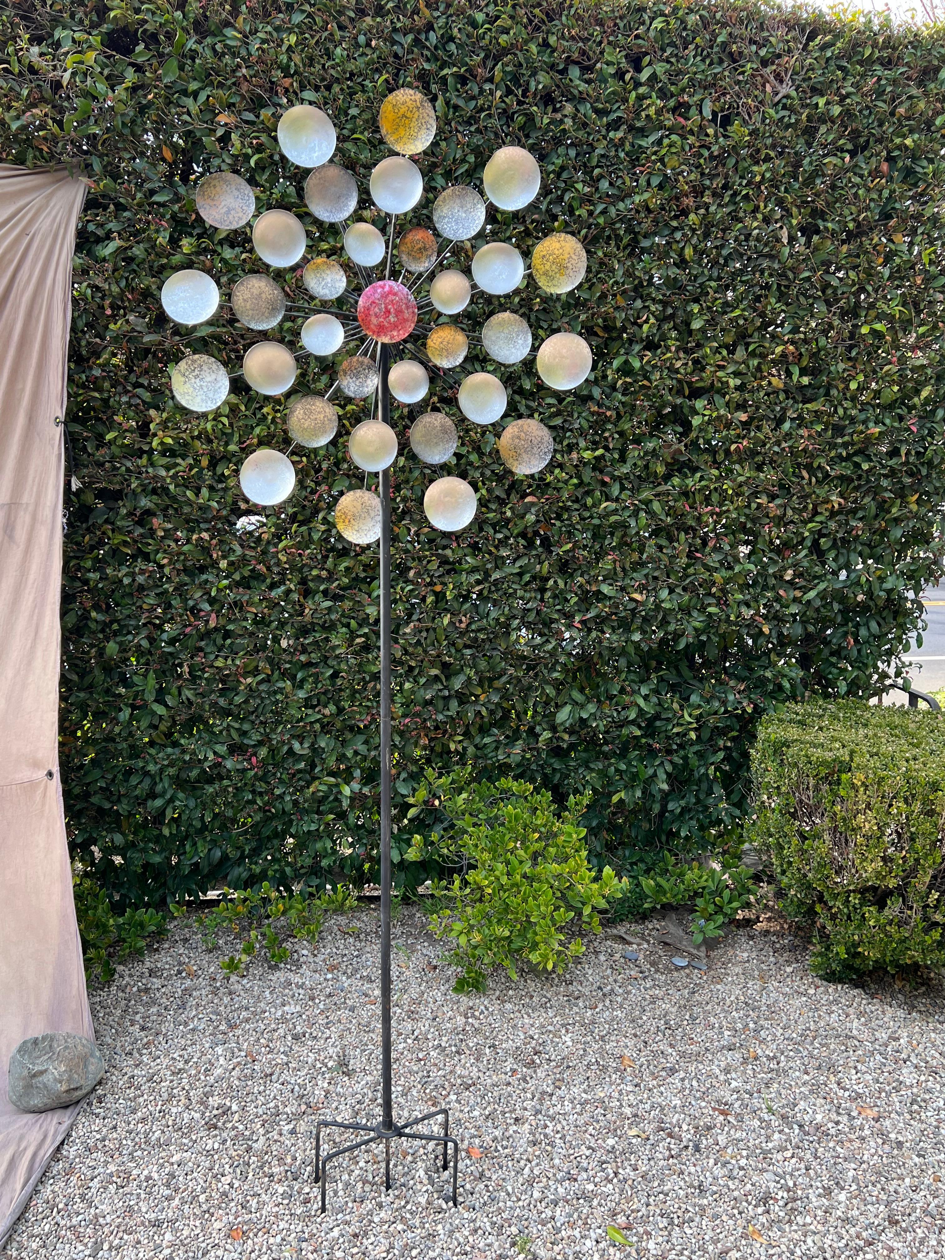 Métal Ornement de jardin whirligig tournant du milieu du siècle dernier en vente