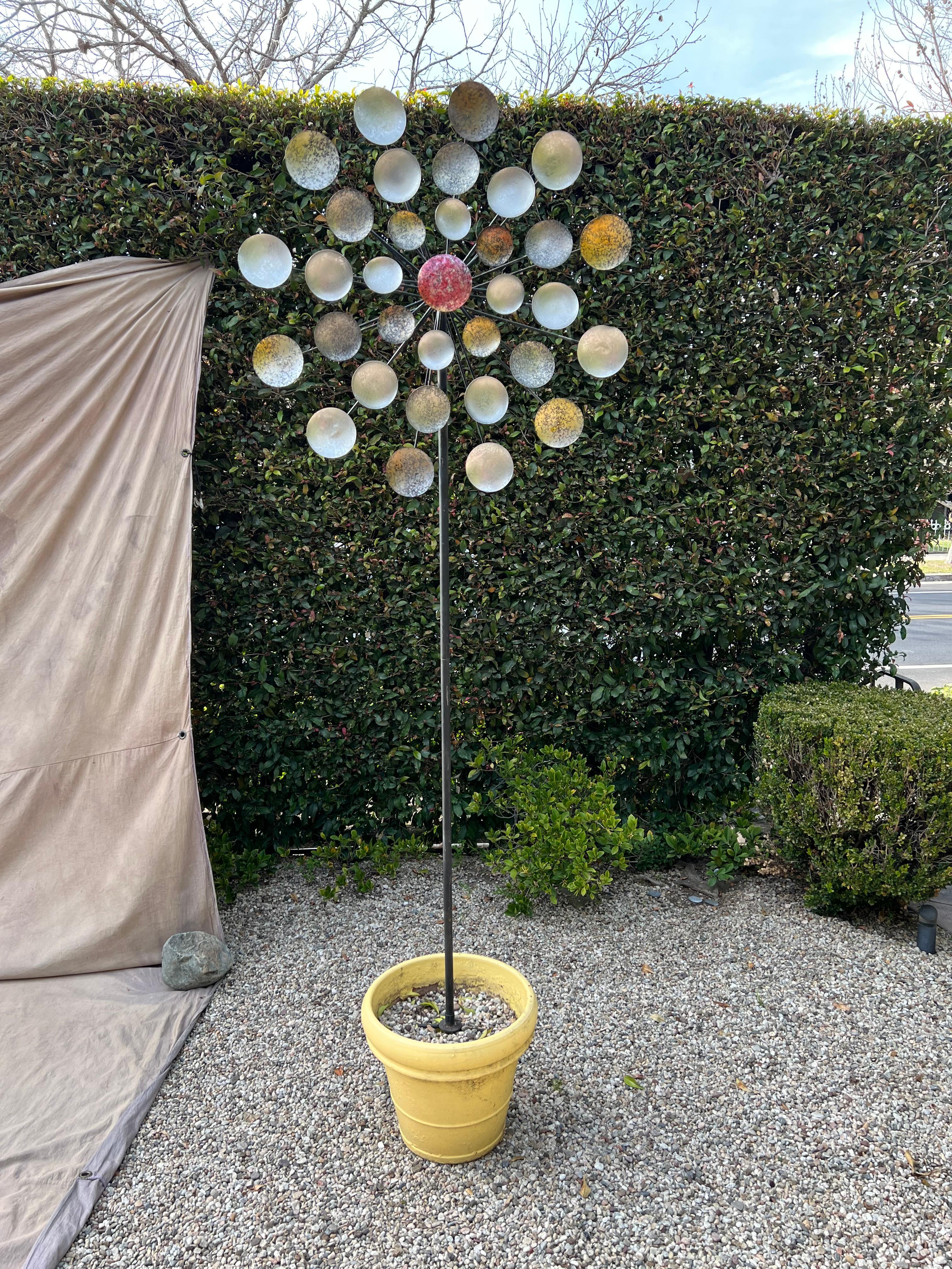 Mid-Century Whirligig Spinning Garden Ornament In Good Condition For Sale In Los Angeles, CA