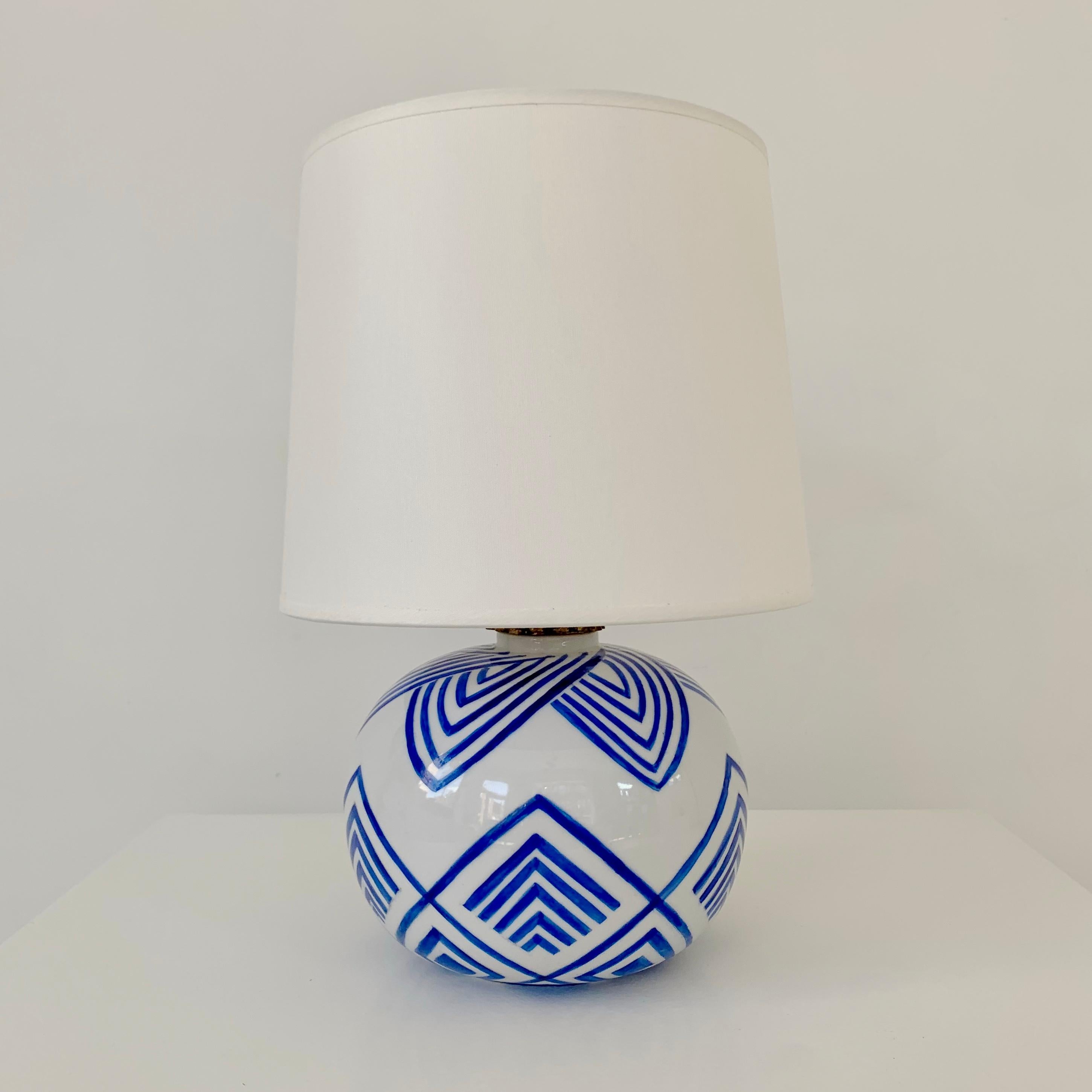 Mid-Century Modern Mid-Century White and Blue Decorative Table Lamp, 1929, France.