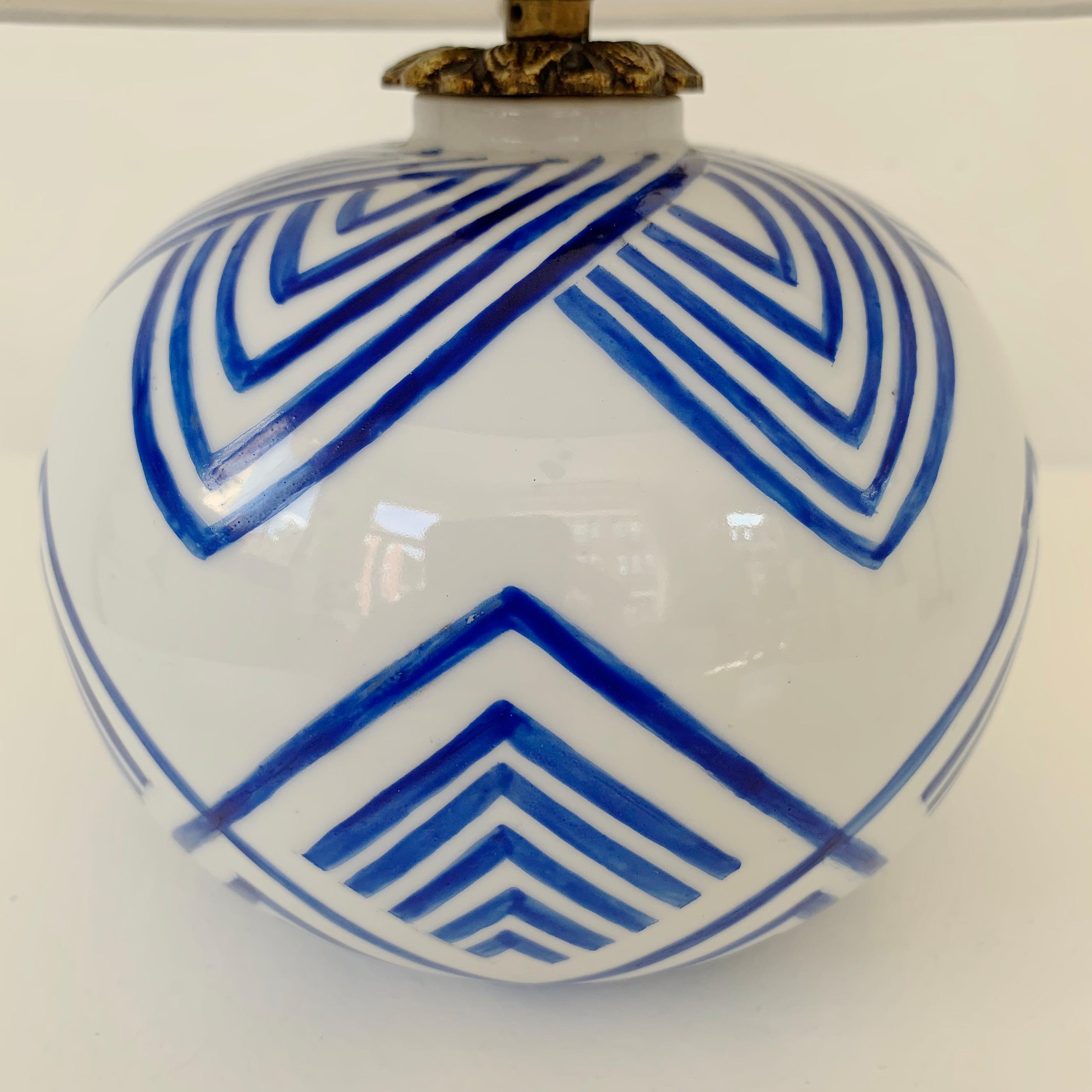 Mid-Century White and Blue Decorative Table Lamp, 1929, France. In Good Condition In Brussels, BE