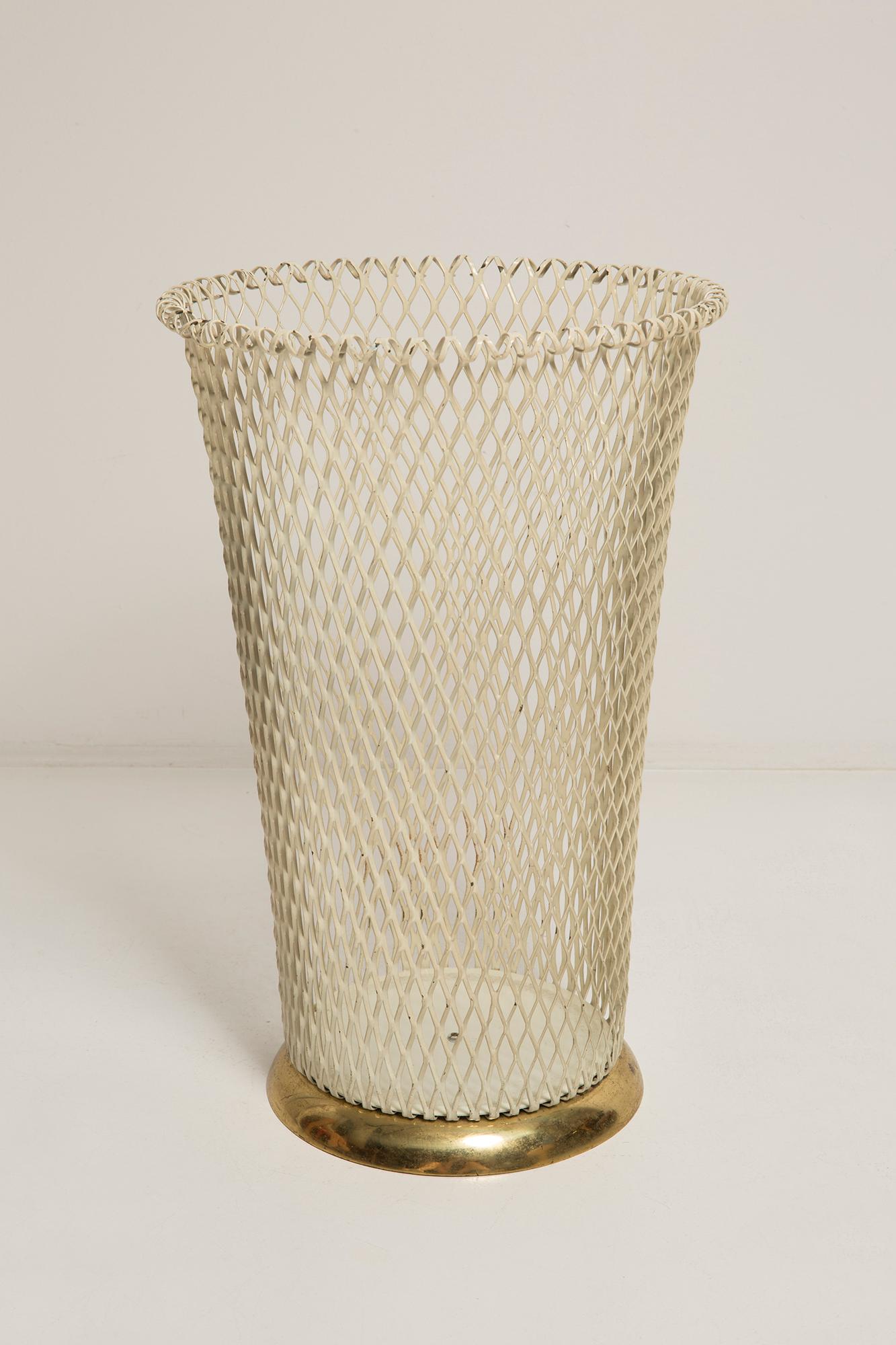 Metal Mid Century White and Gold Umbrella Stand, Boho Style, Italy, 1960s For Sale