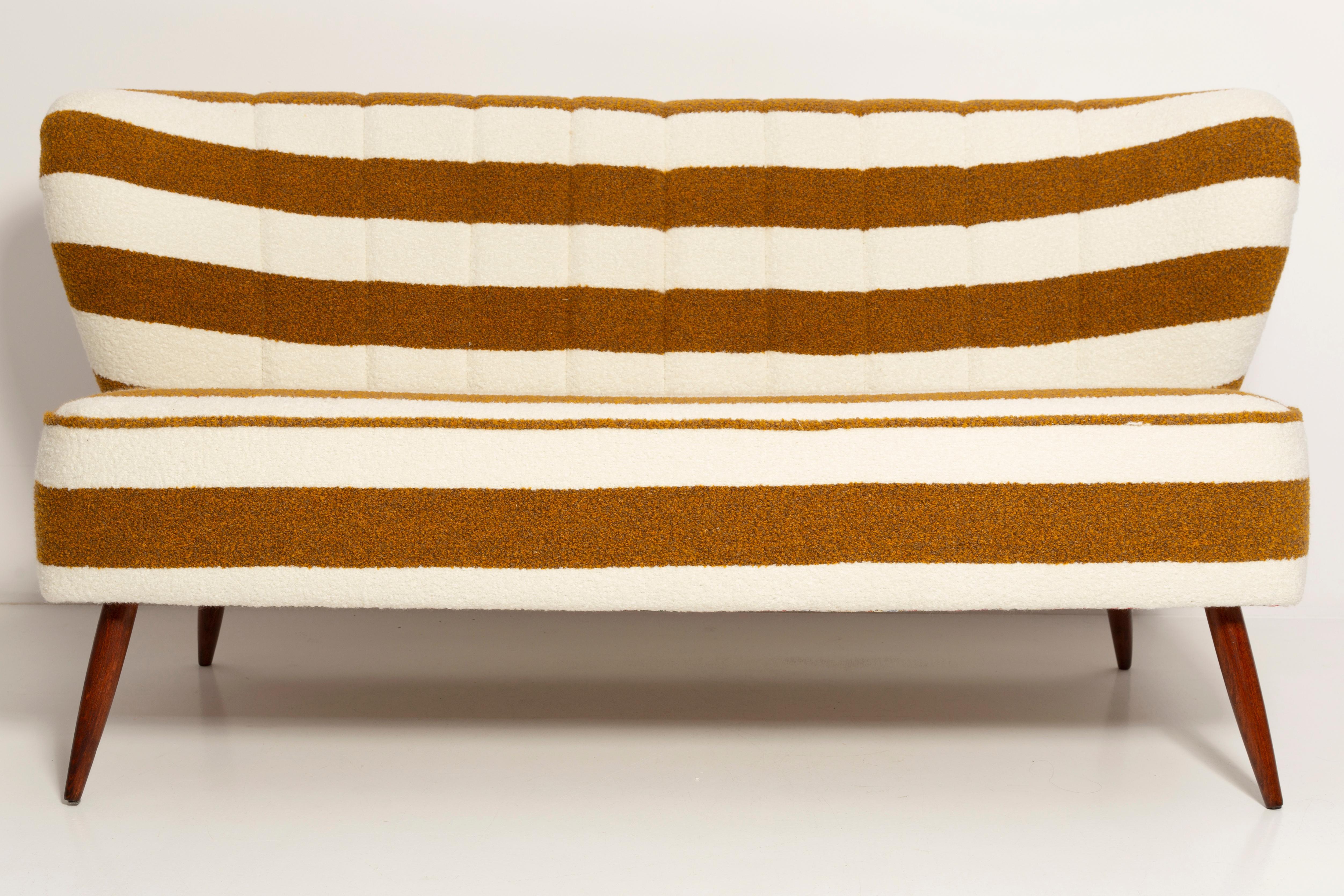 Mid-Century Modern Mid Century White and Mustard Boucle Club Sofa, Europe, 1960s For Sale