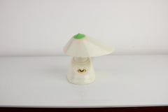 Weiße Mid-Century-Tisch- oder Wandleuchte aus Bakelit, 1960er Jahre