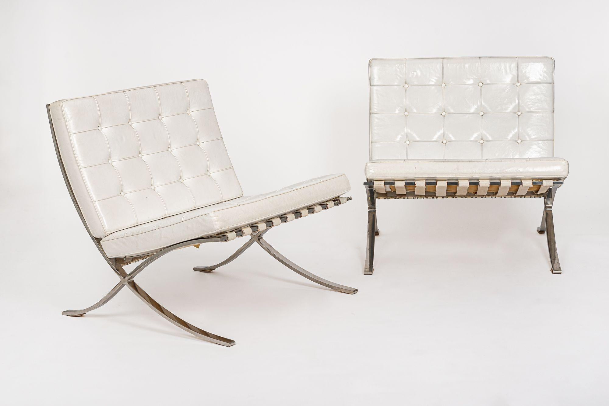 Mid Century White Barcelona Chairs by Mies van der Rohe for Knoll For Sale 6