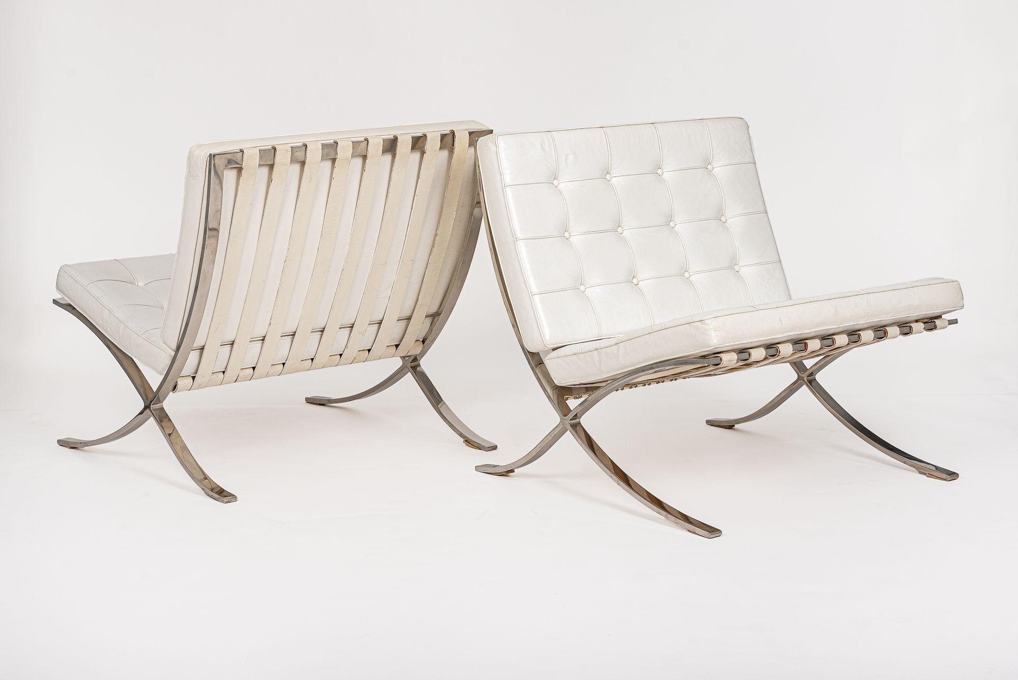 Mid Century White Barcelona Chairs by Mies van der Rohe for Knoll For Sale 7