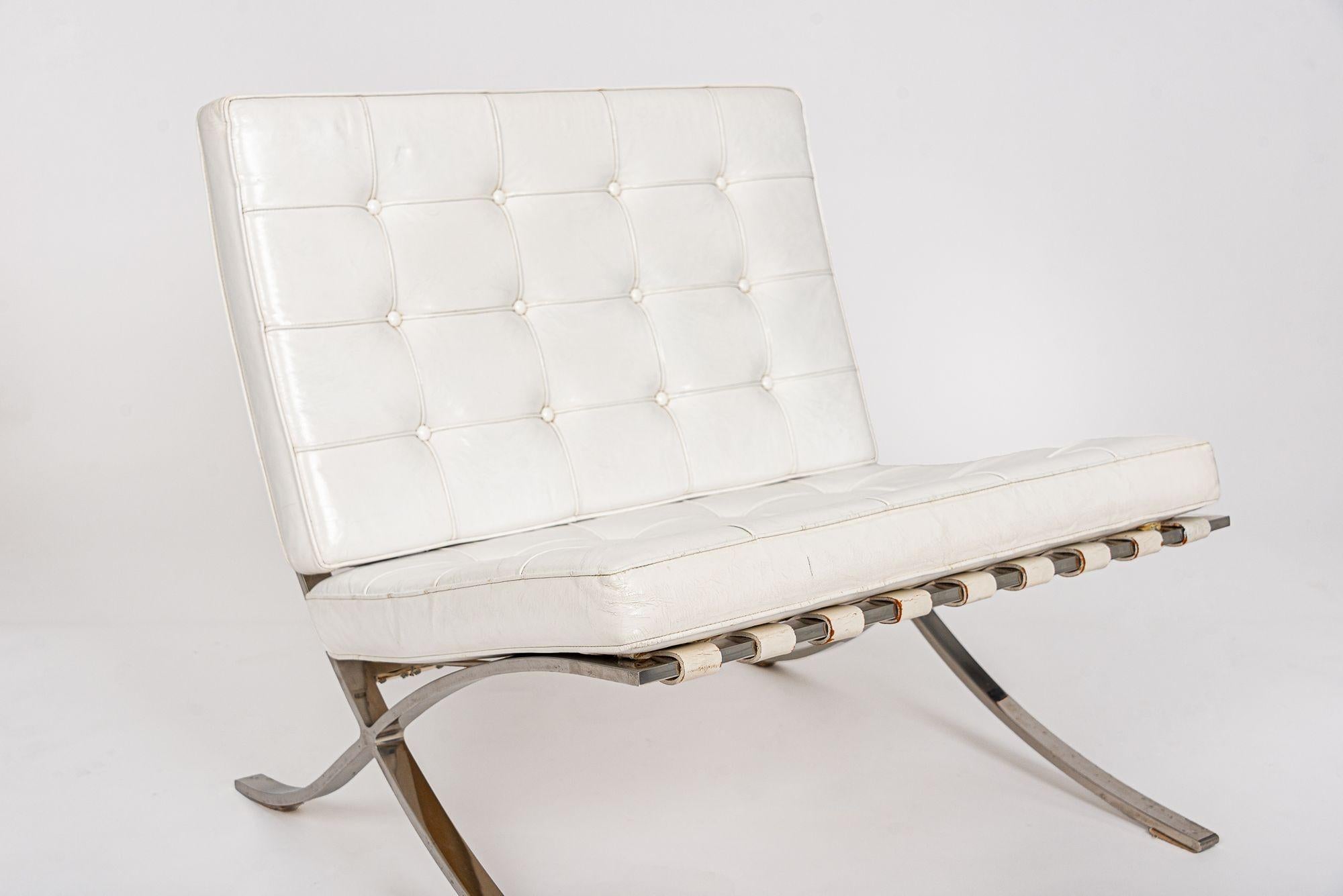 Mid Century White Barcelona Chairs by Mies van der Rohe for Knoll For Sale 9