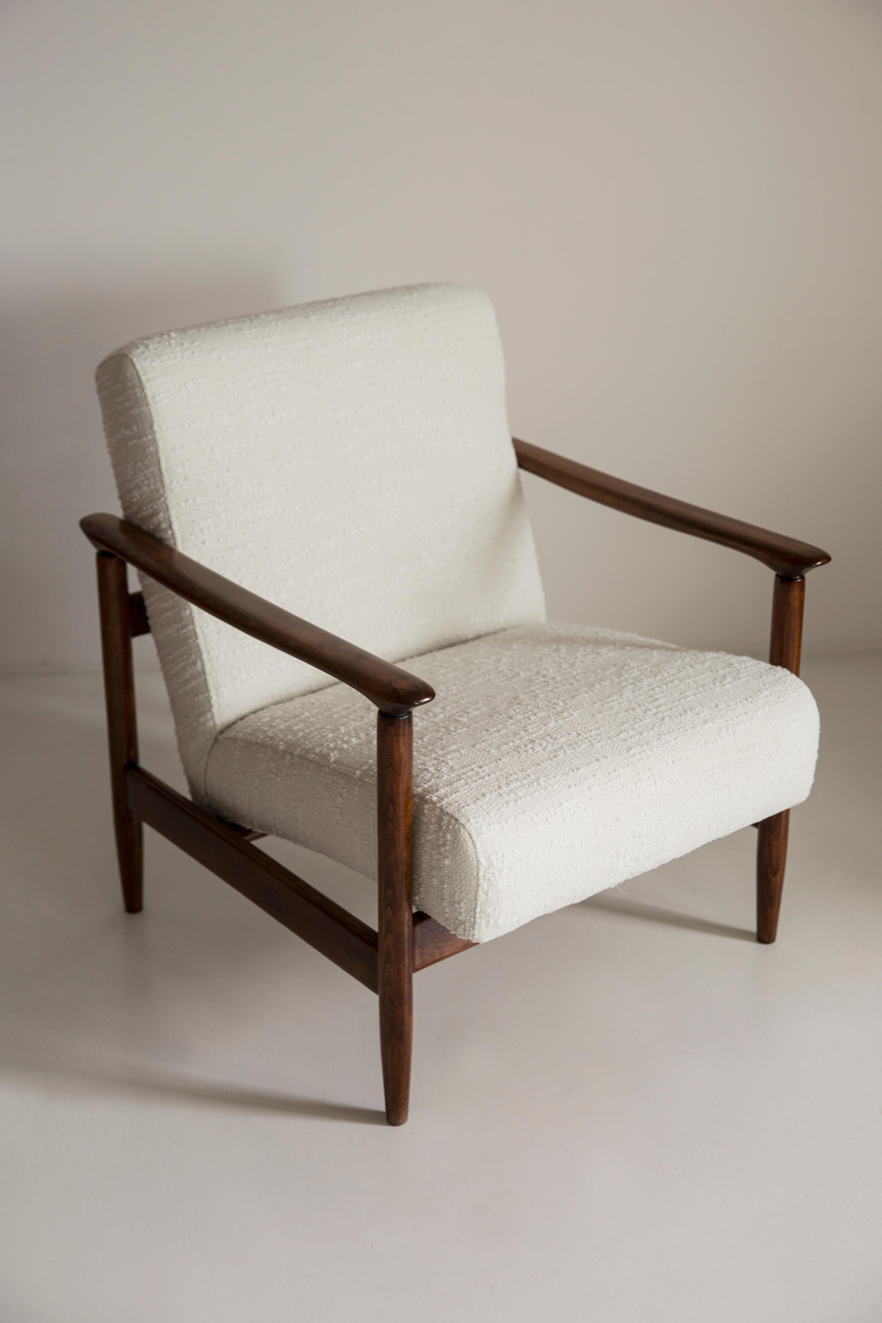 Mid-Century Modern Mid-Century White Boucle Armchair, GFM 142, Edmund Homa, Europe, 1960s For Sale