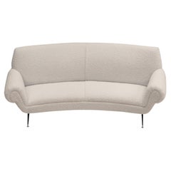 Mid-Century White Boucle Curved Sofa with Six Legs by Gigi Radice for Minotti