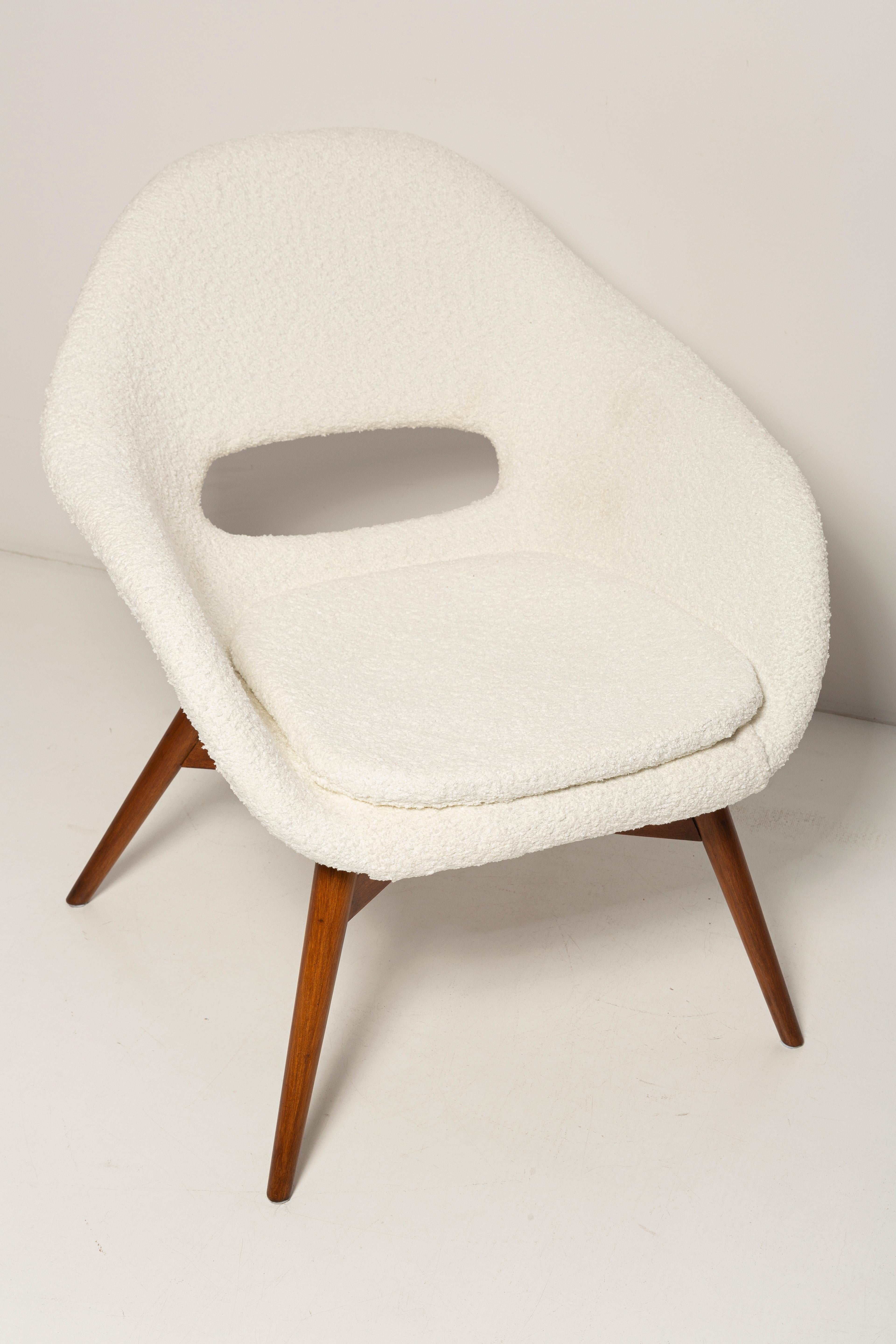 Hand-Crafted Mid-Century White Boucle Shell Chair, Miroslav Navratil, Czechoslovakia, 1960s For Sale