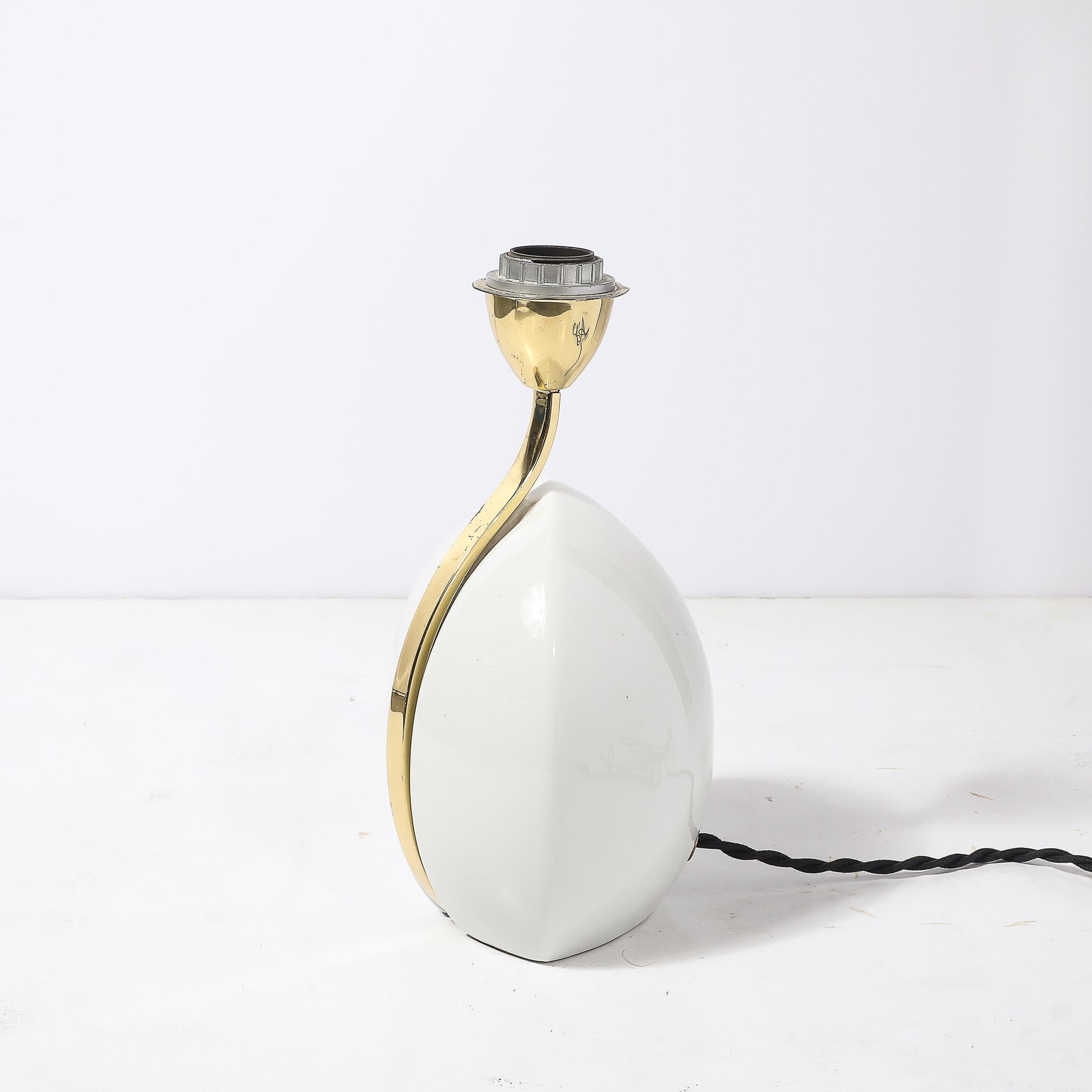 Lampade da tavolo scultoree di metà secolo in ceramica bianca e ottone lucido di Lumi Murano in vendita 4