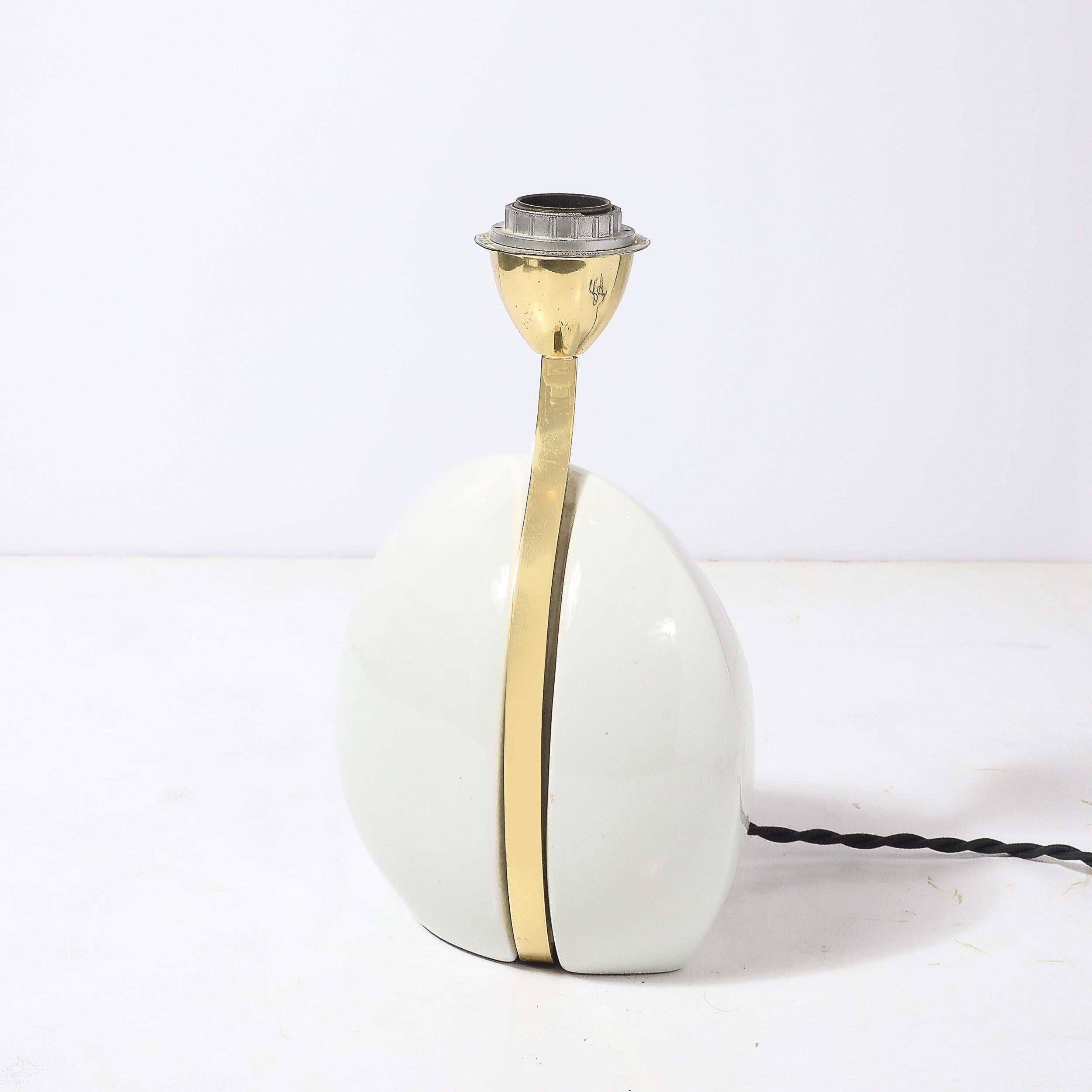 Lampade da tavolo scultoree di metà secolo in ceramica bianca e ottone lucido di Lumi Murano in vendita 5