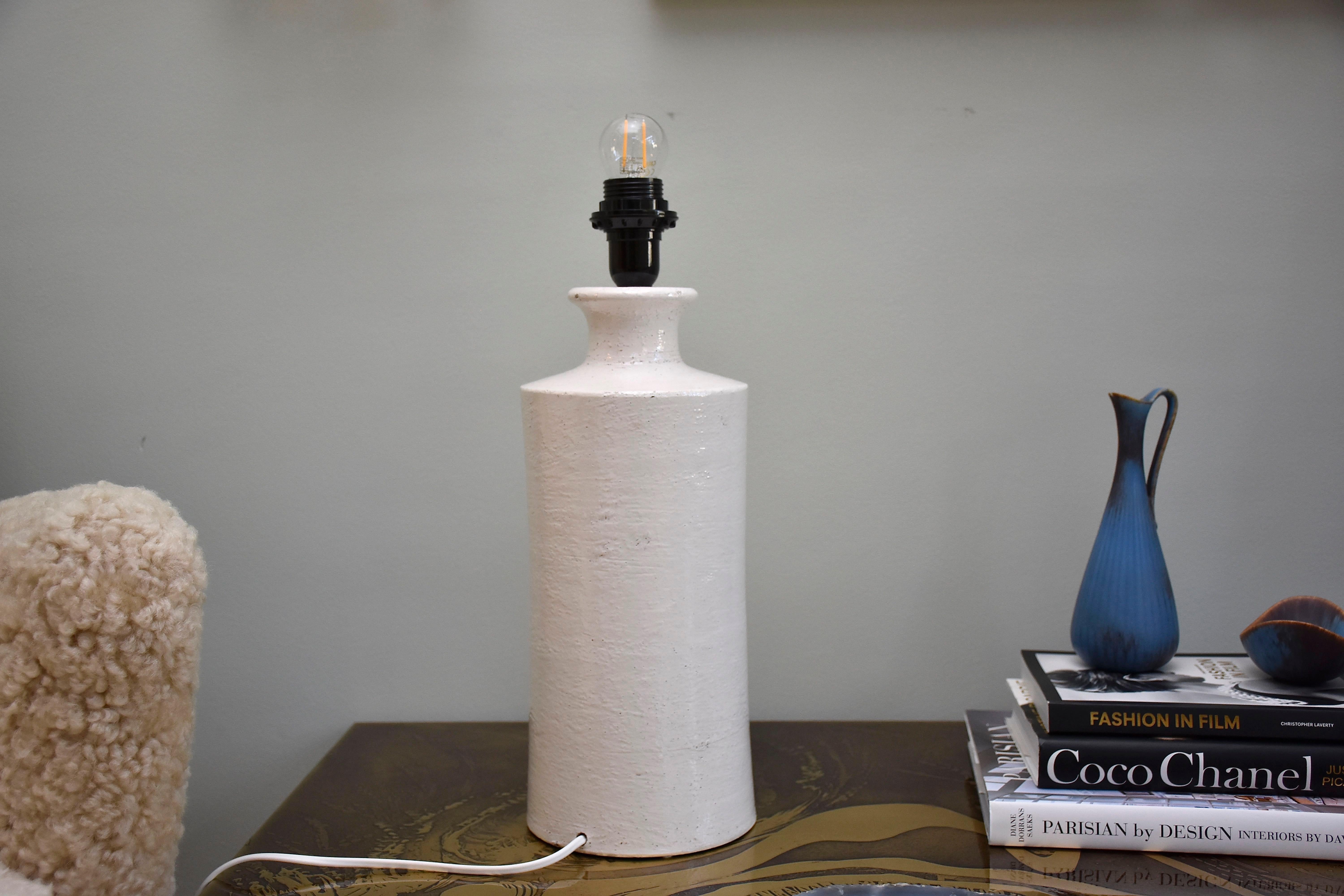 Lampe de table en céramique blanche du milieu du siècle par Bitossi Bon état - En vente à SON EN BREUGEL, NL