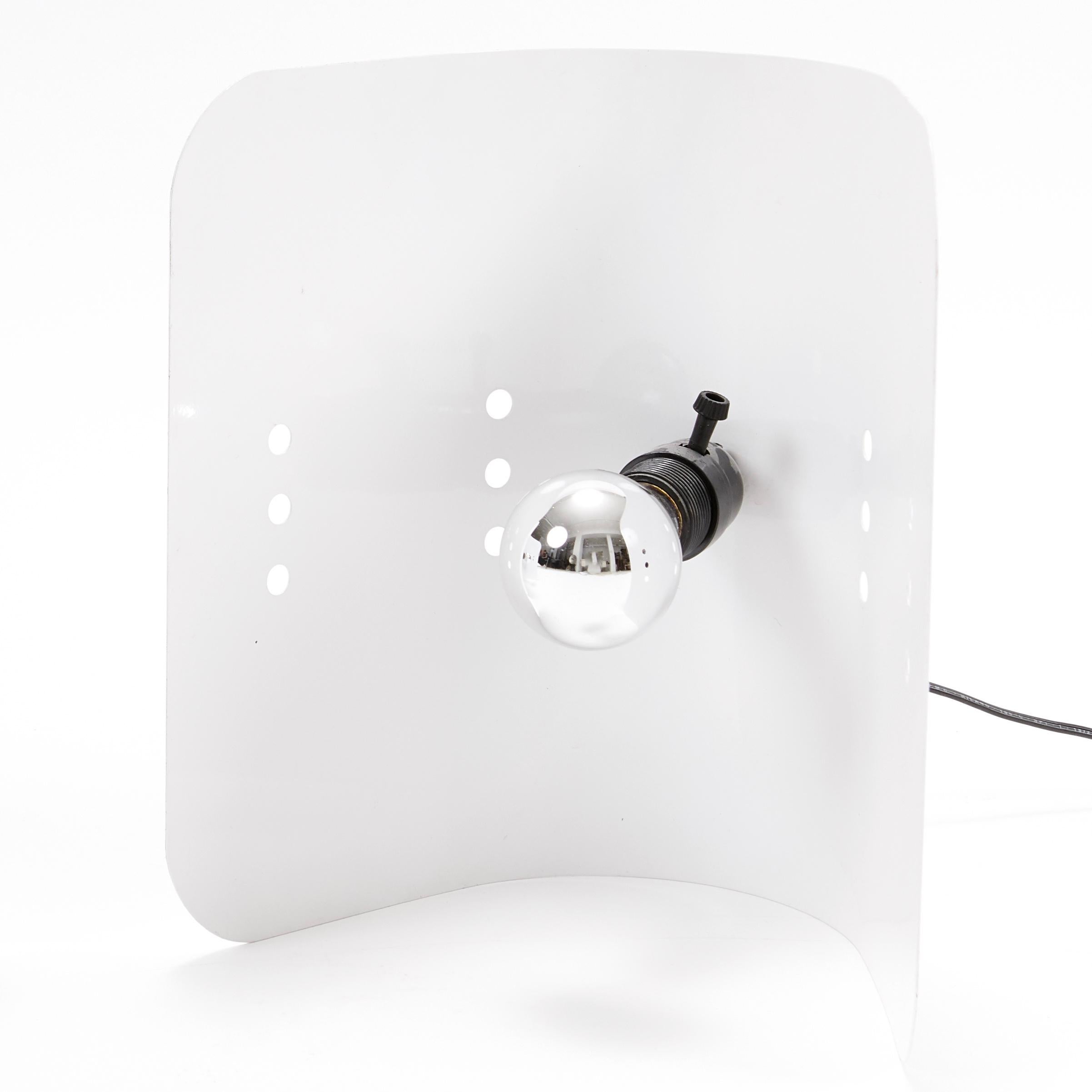 Mid-Century Modern Midcentury White Enameled Metal Lamp Pair For Sale