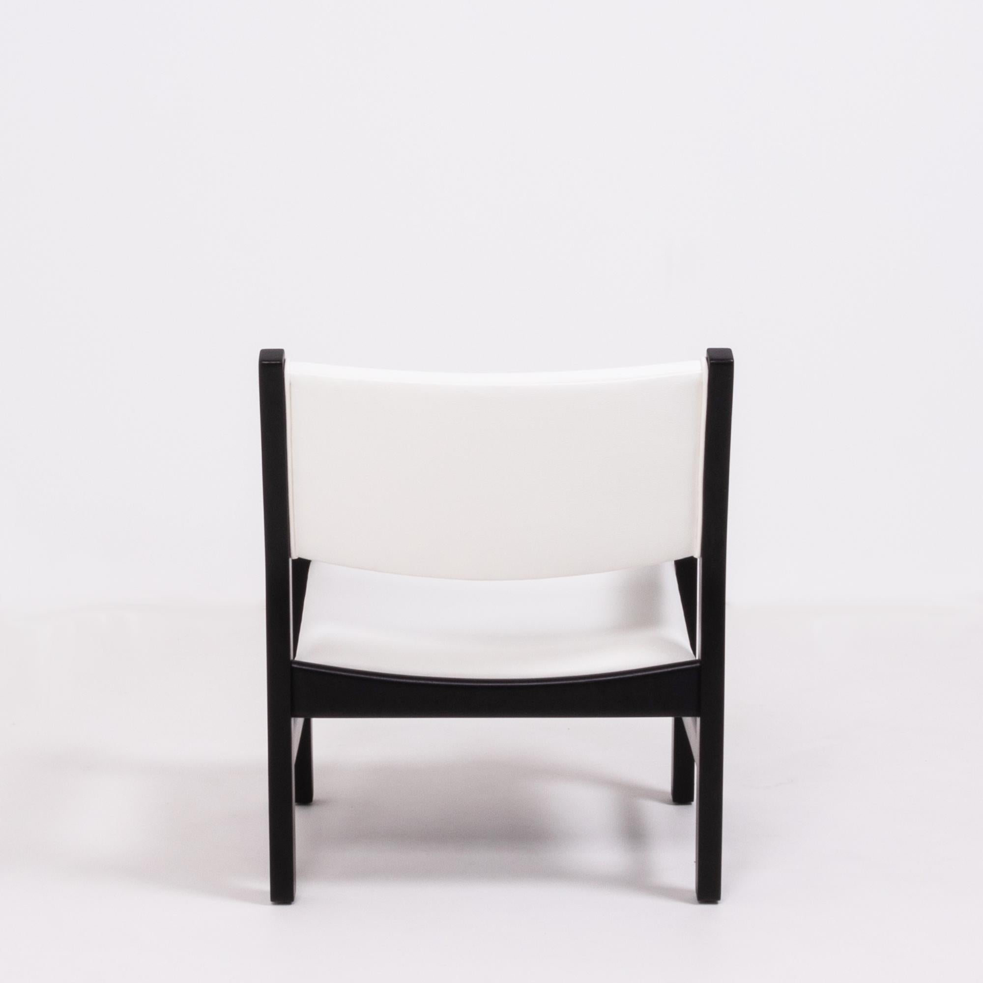 Midcentury White GE 151 Dining Chairs by Hans J. Wegner for GETAMA, Set of 6 2