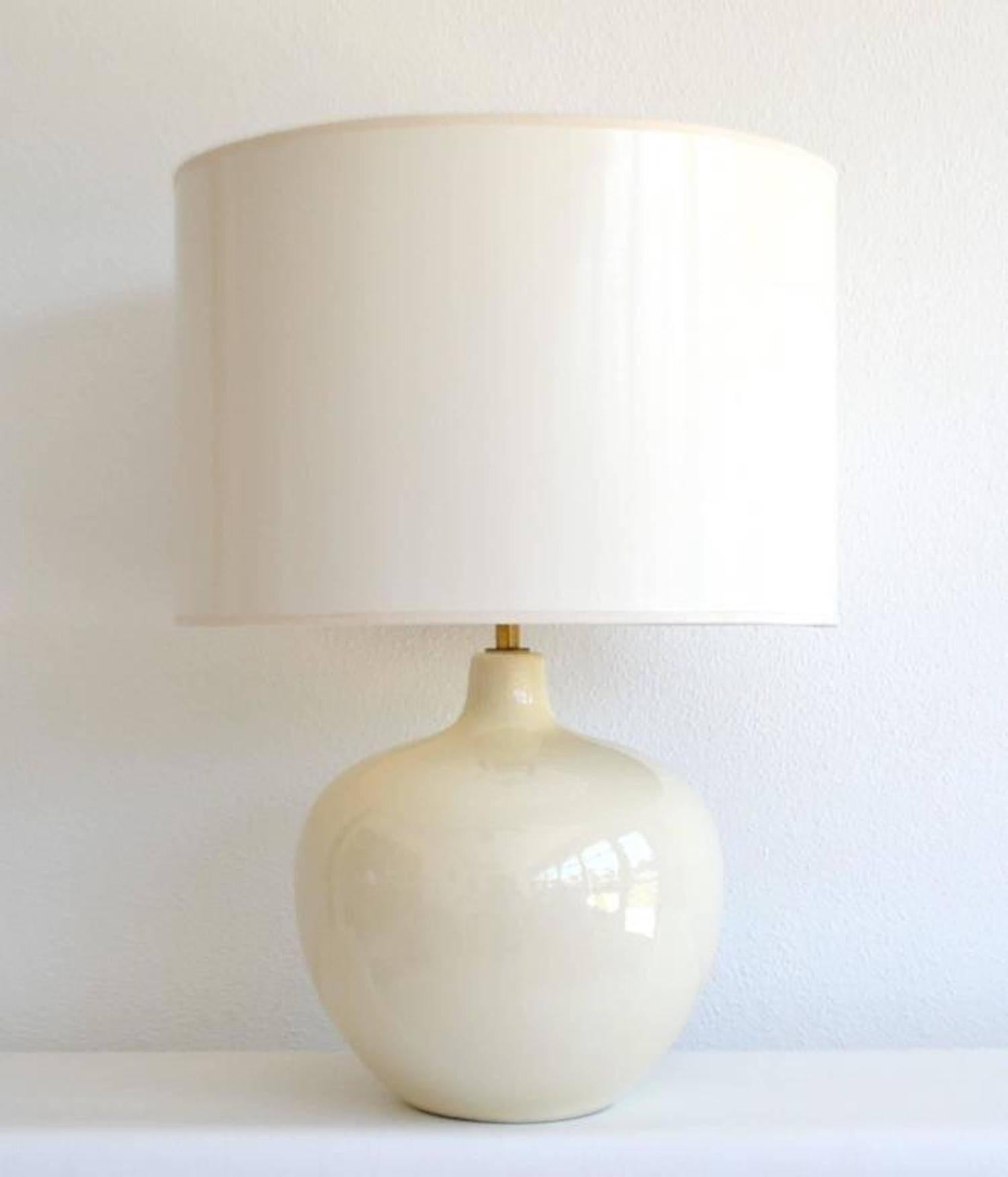 Brass Midcentury White Glazed Ceramic Gourd Form Table Lamp