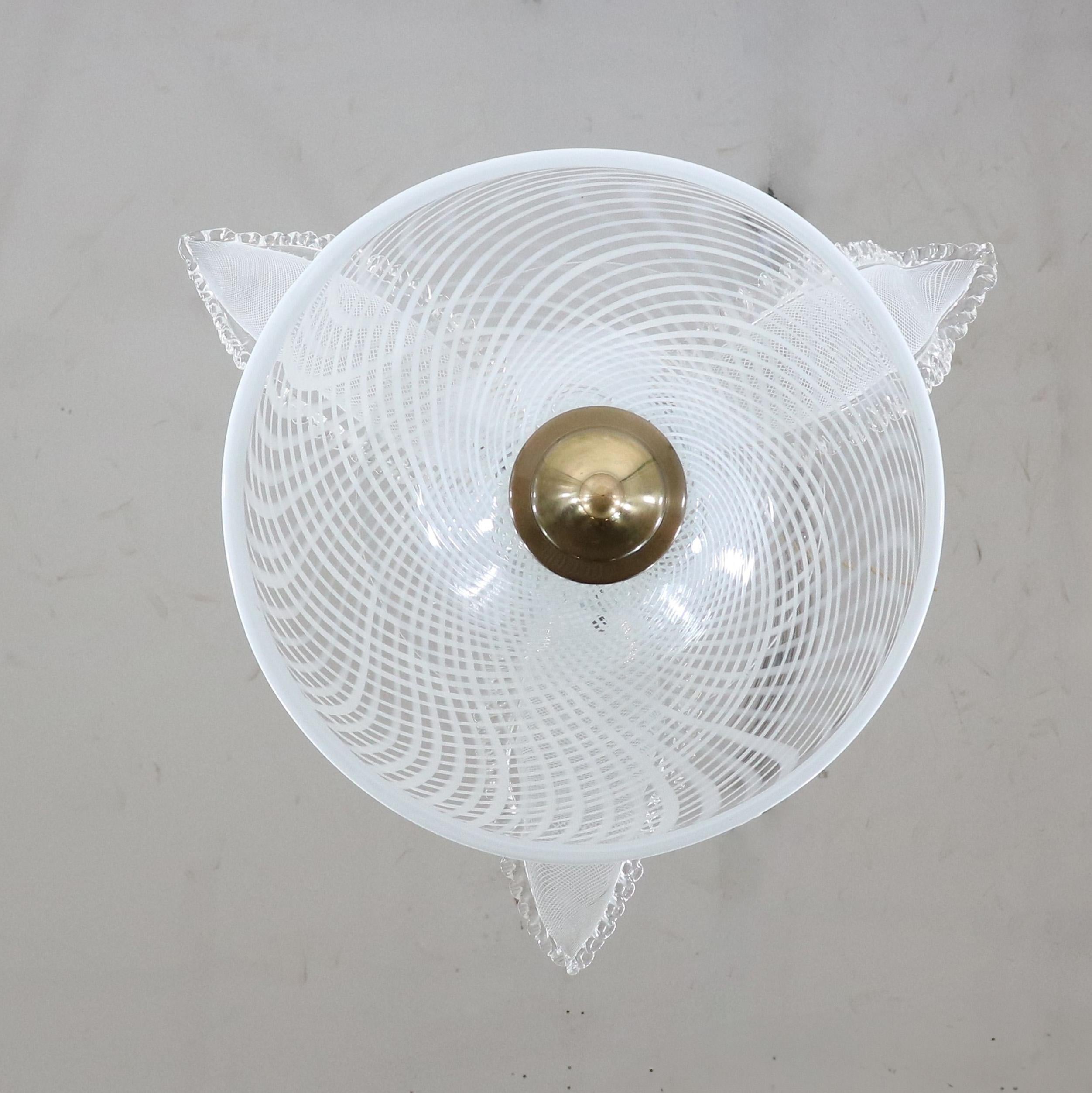 Lampada a forma di fronda di Murano bianca di metà secolo in vendita 4