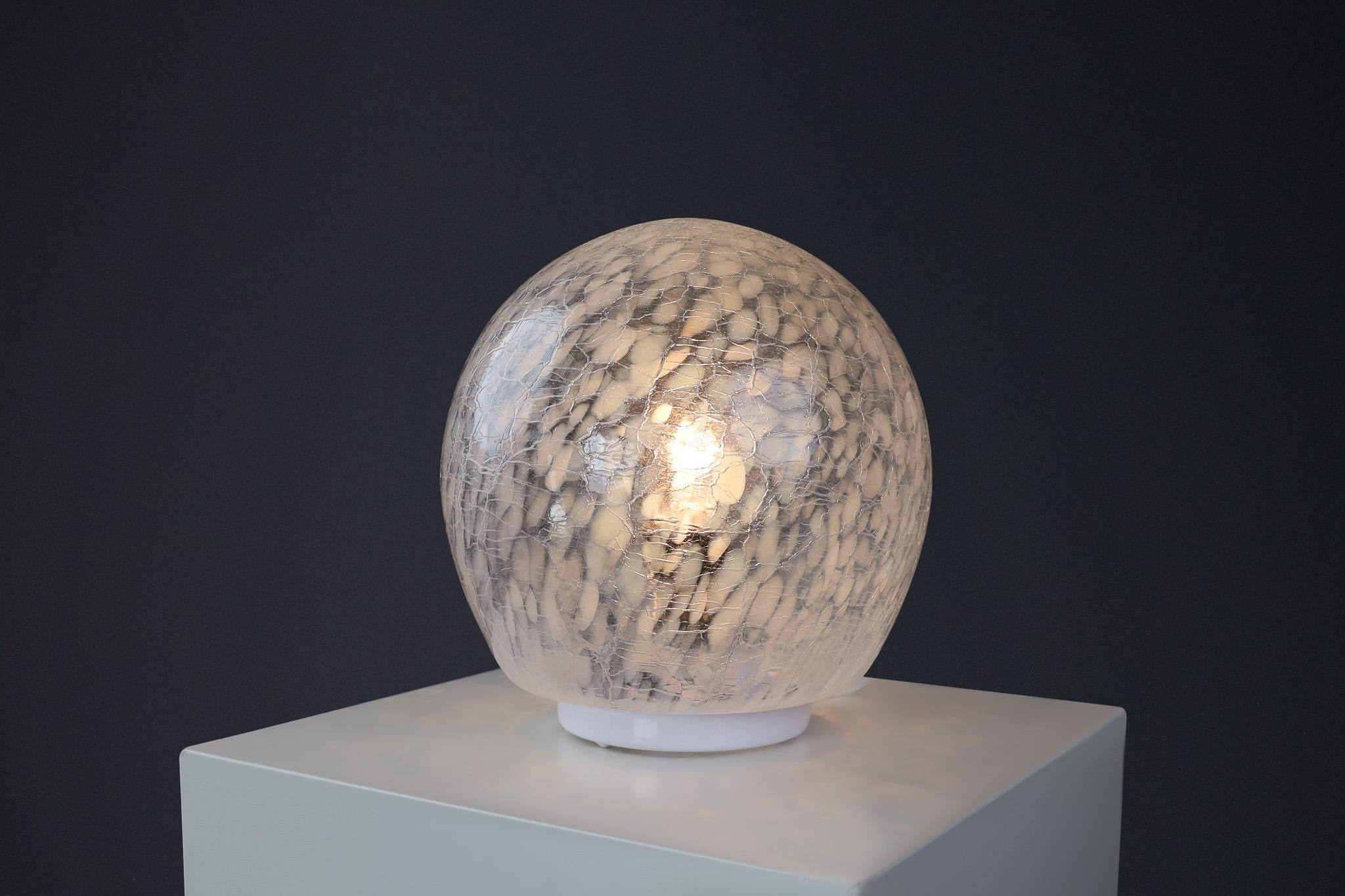 Mid-Century White/Light Blue Murano Glass Table Lamp, Italy 1970s For Sale 1