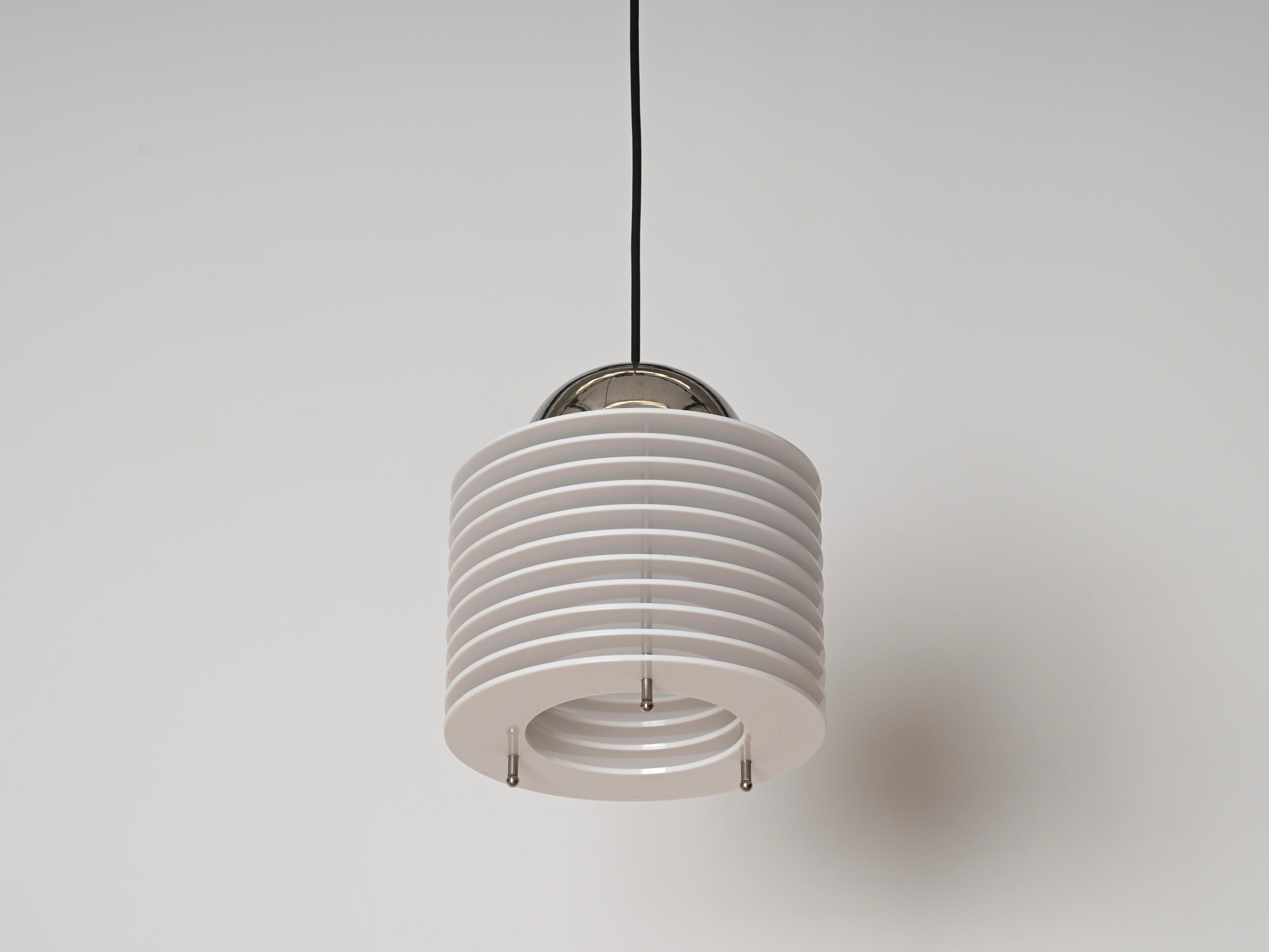 Mid-Century Modern Mid-Century White Lucite and Chrome Italian Pendant Light, Space Age Italy 1970s For Sale