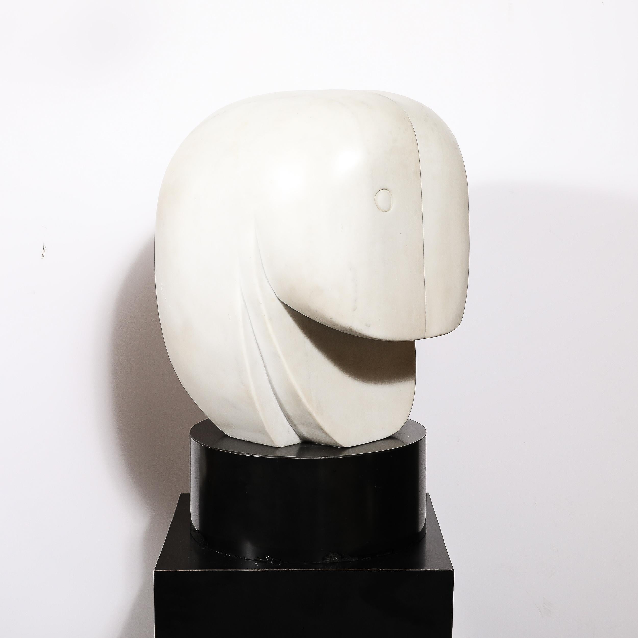 Fine XX secolo Scultura amorfa in marmo bianco di metà secolo intitolata 