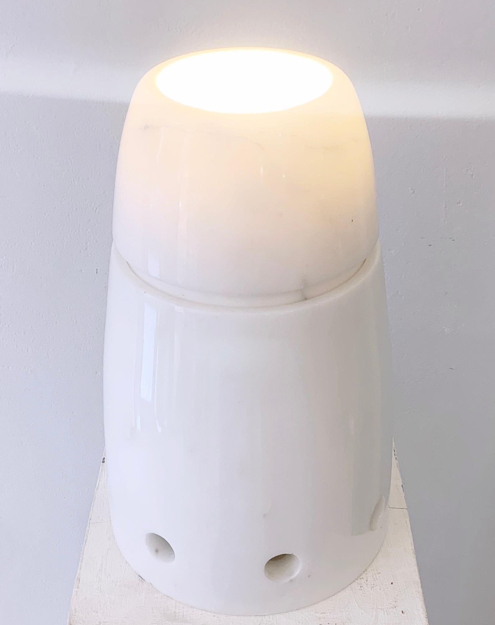 Late 20th Century Mid-century white marble lamp - Italy 1970s For Sale