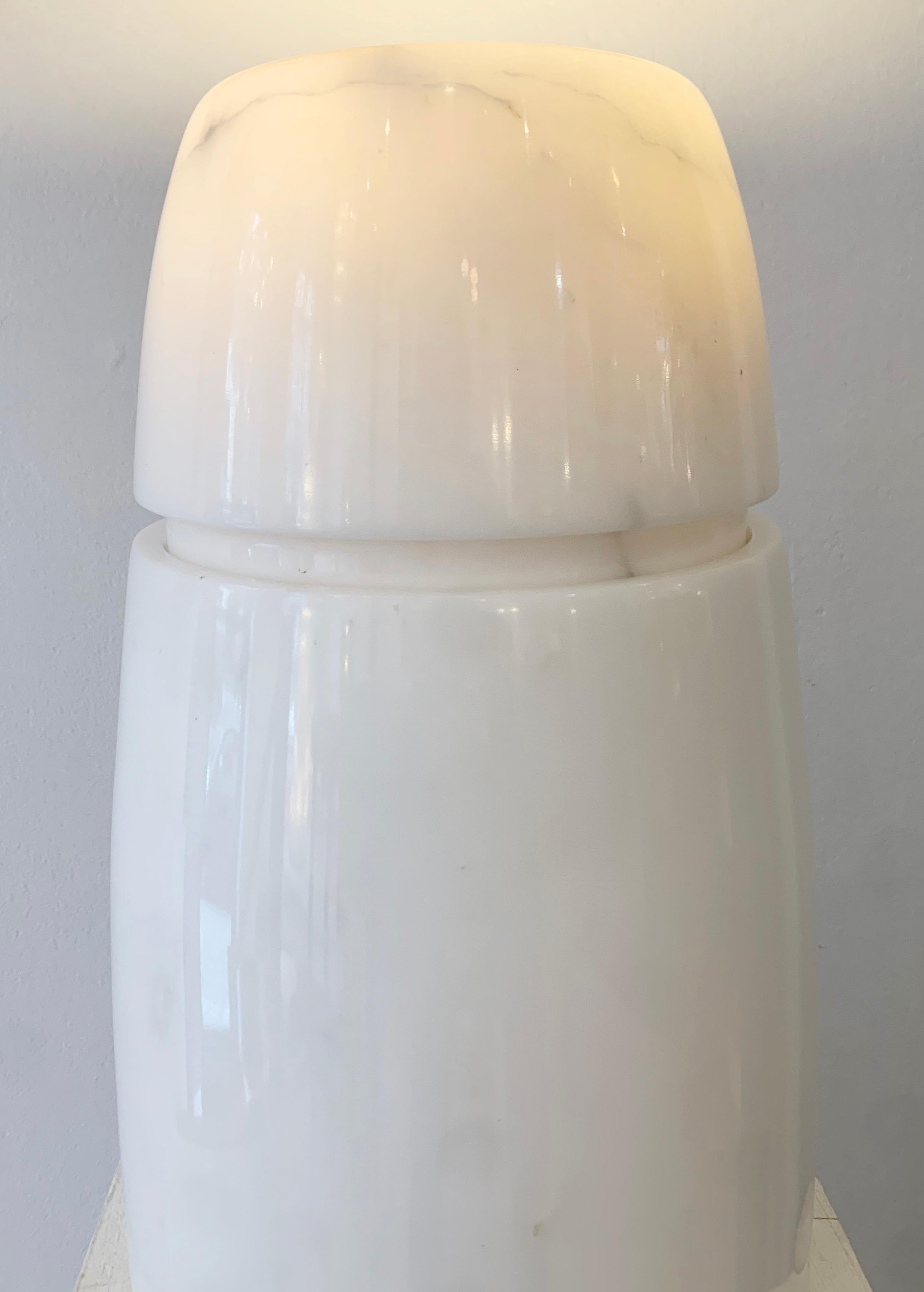 Mid-century white marble lamp - Italy 1970s For Sale 1