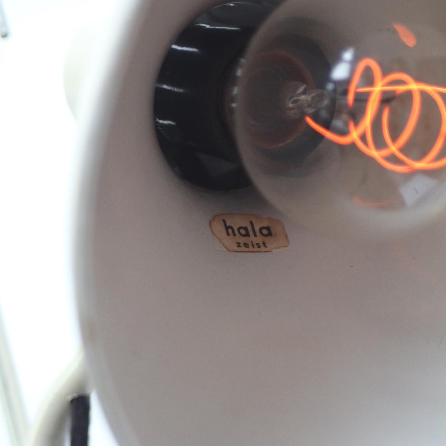 20th Century Mid-Century White Metal Scissor Scone Wall Lamp from Hala, Zeist, Holland For Sale